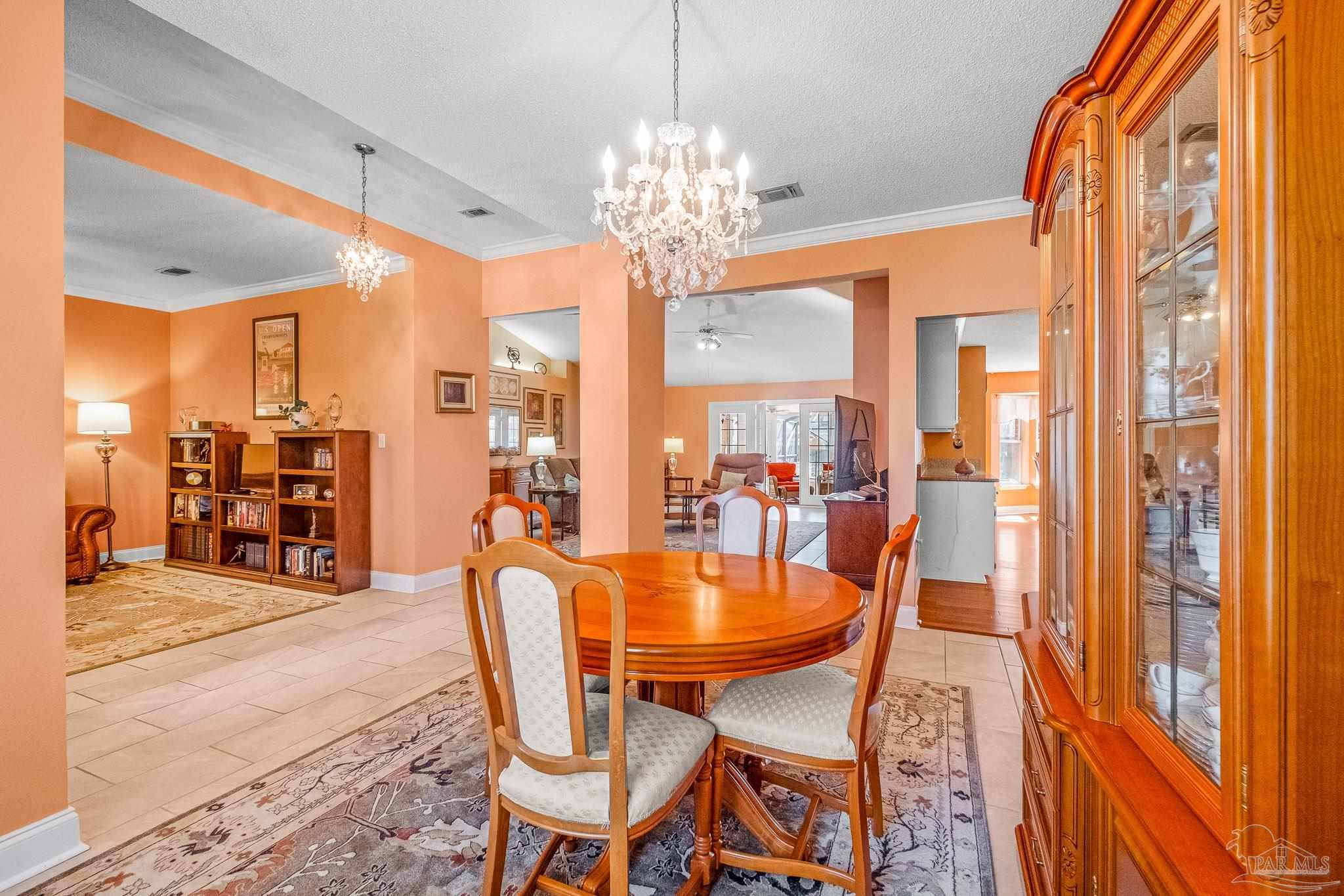 25 Bartlett Cir