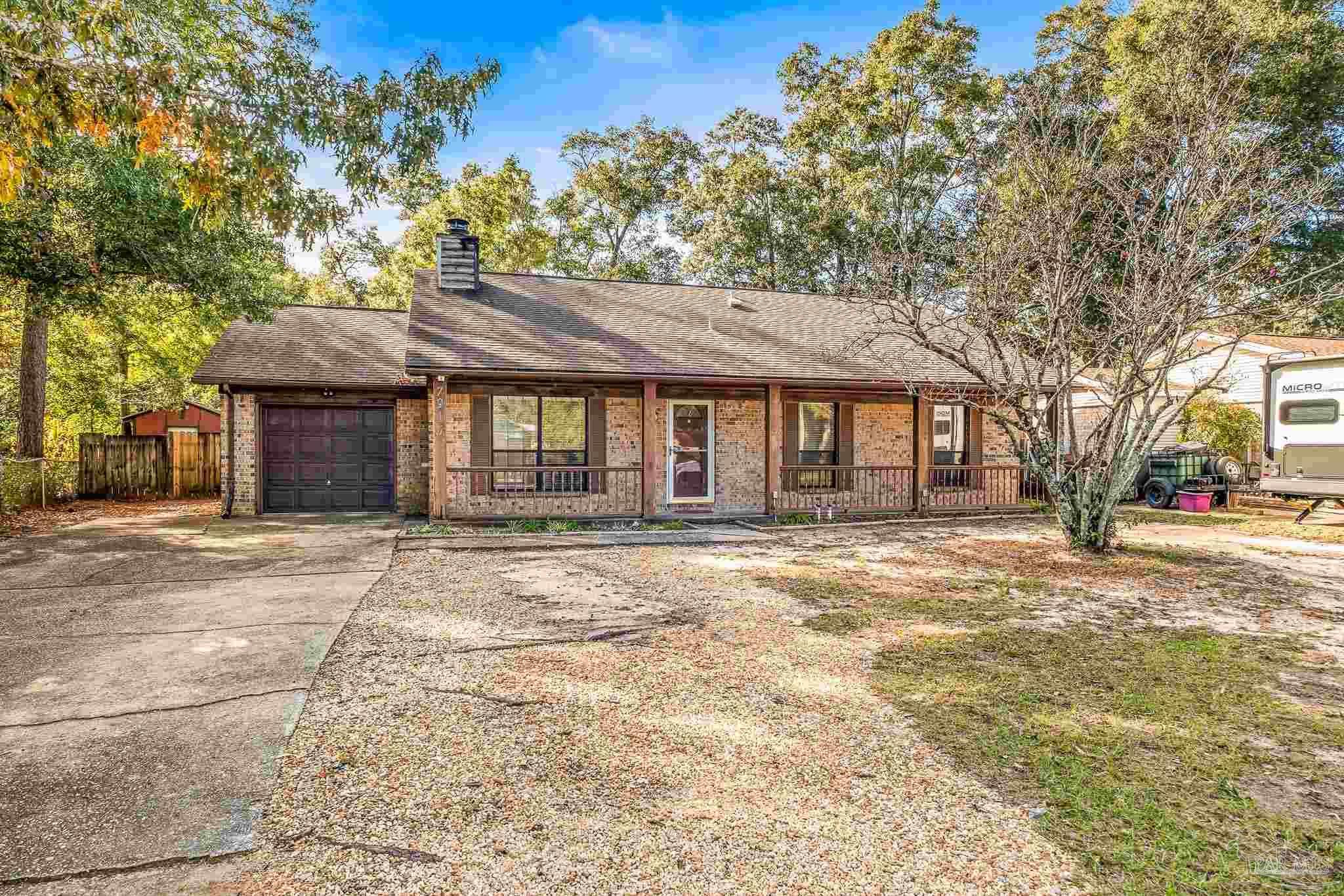 7915 Oak Forest Dr