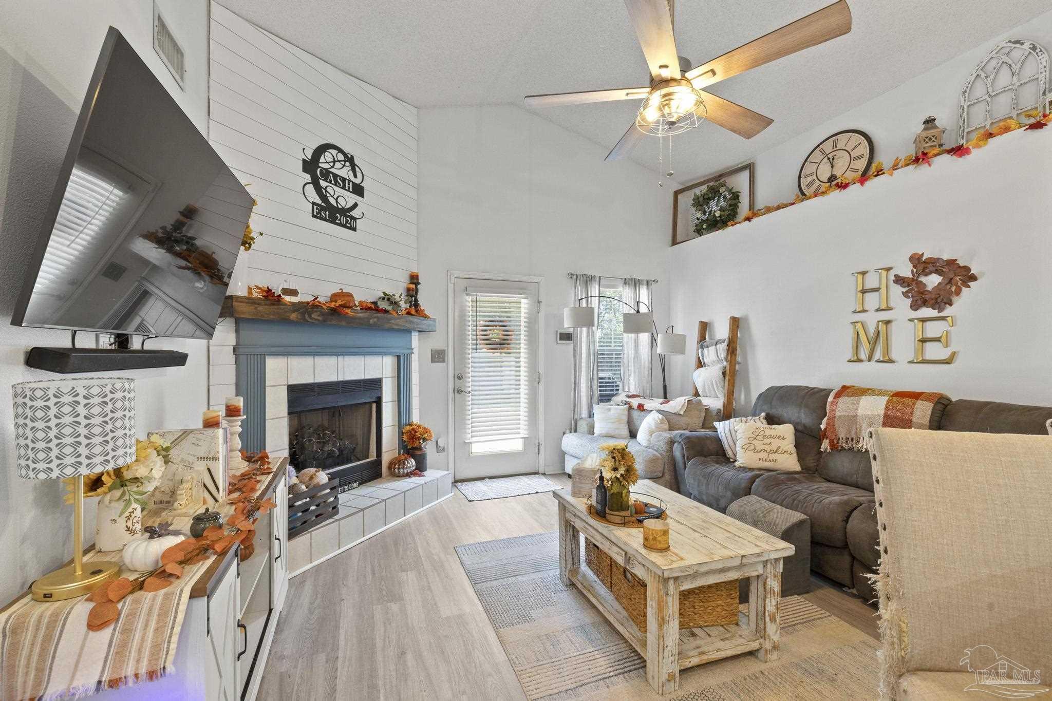 789 Ladner Dr