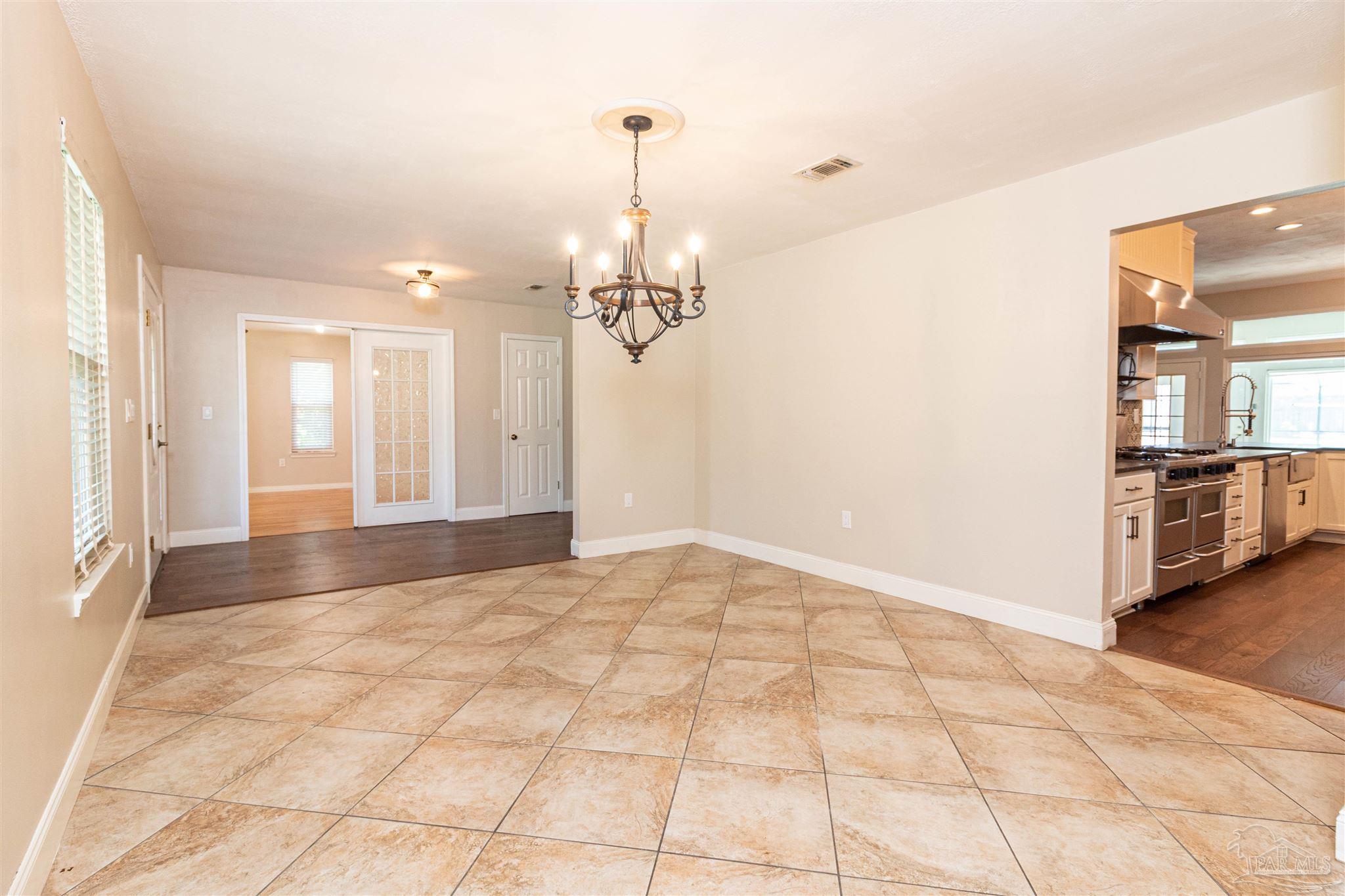 9437 Bone Bluff Dr
