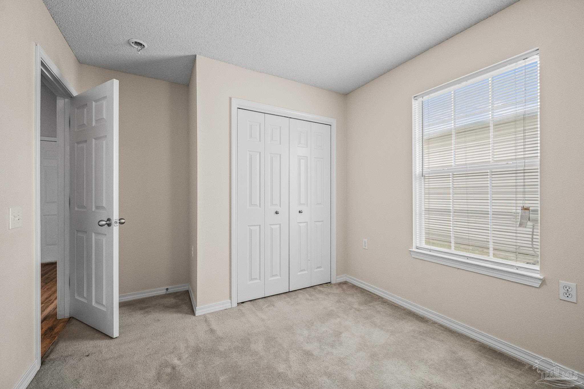 7862 Stonebrook Dr