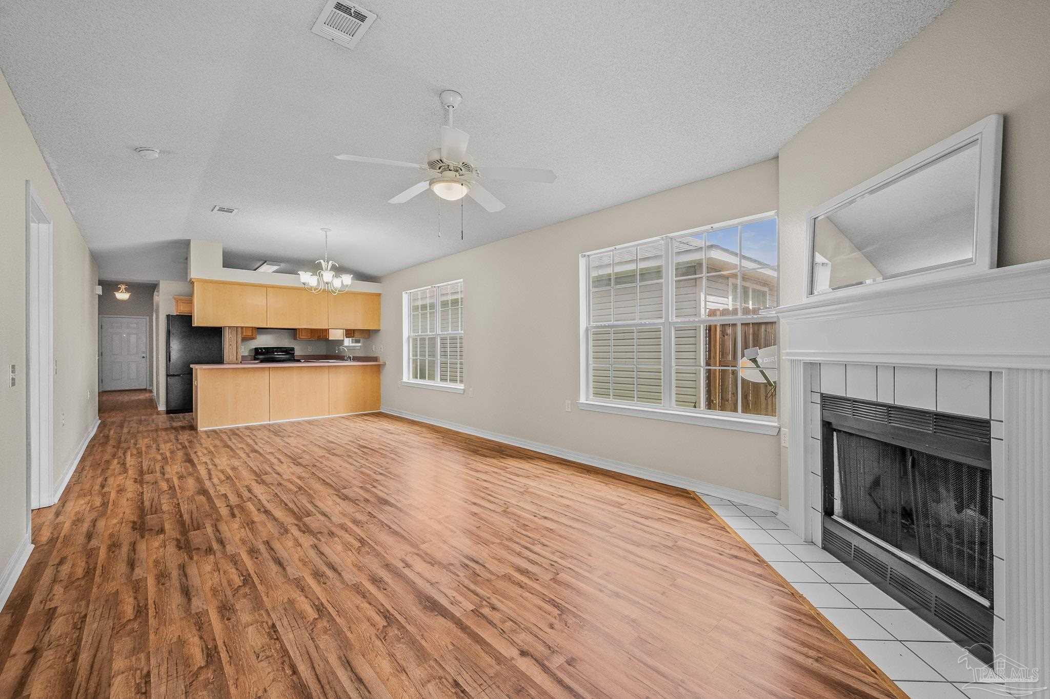 7862 Stonebrook Dr