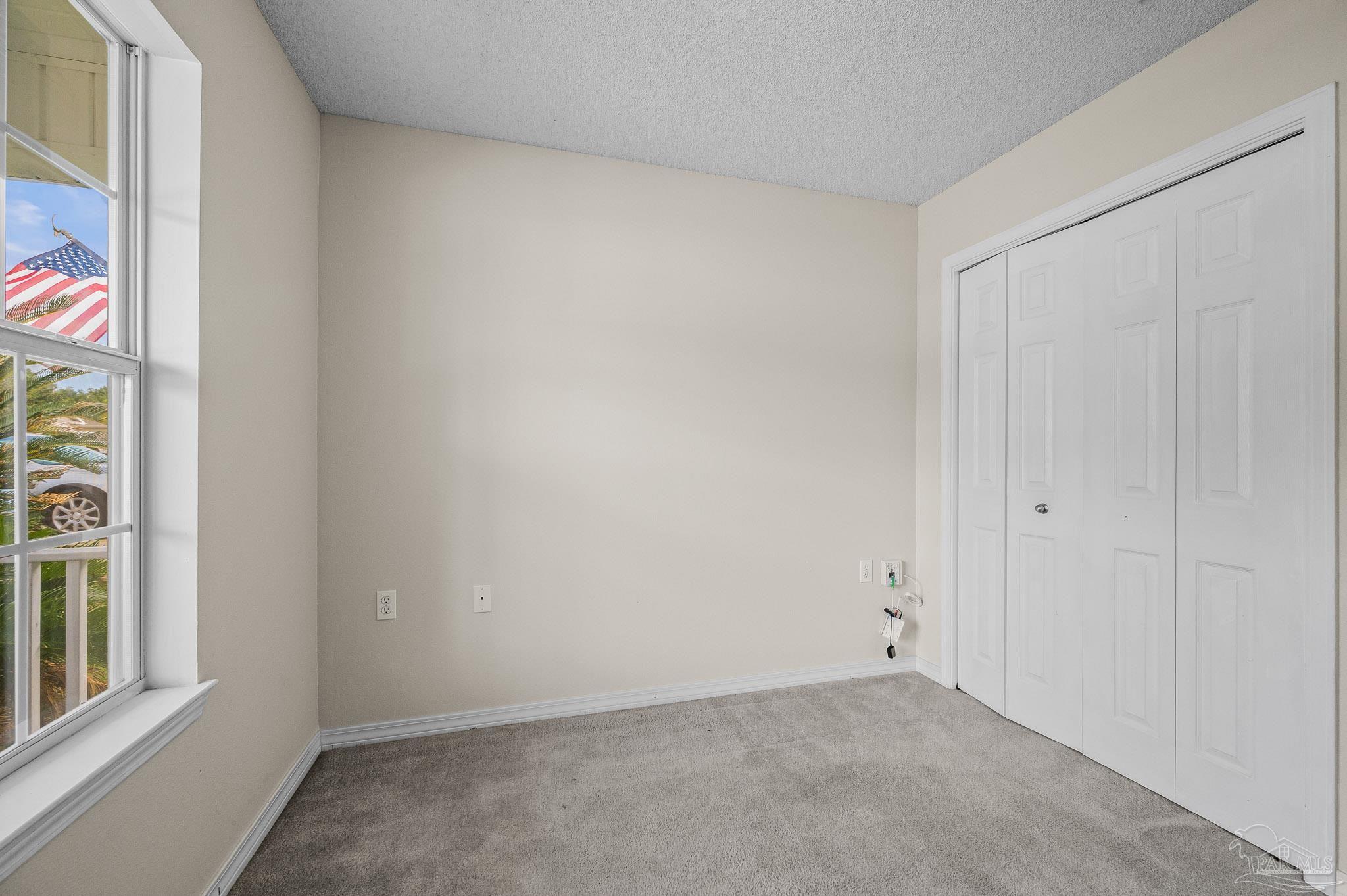 7862 Stonebrook Dr