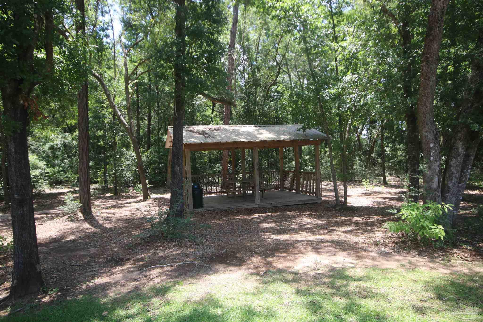 5747 Peach Dr