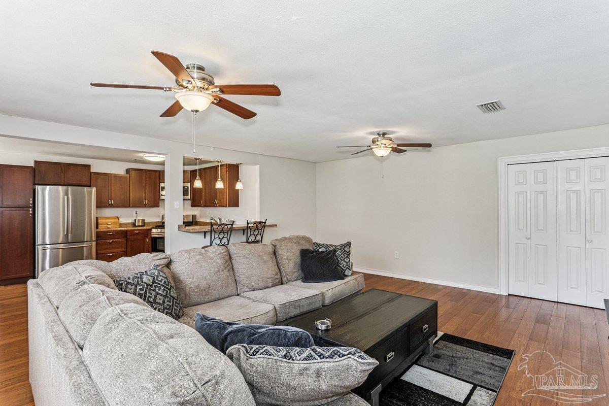 4662 Oakland Dr