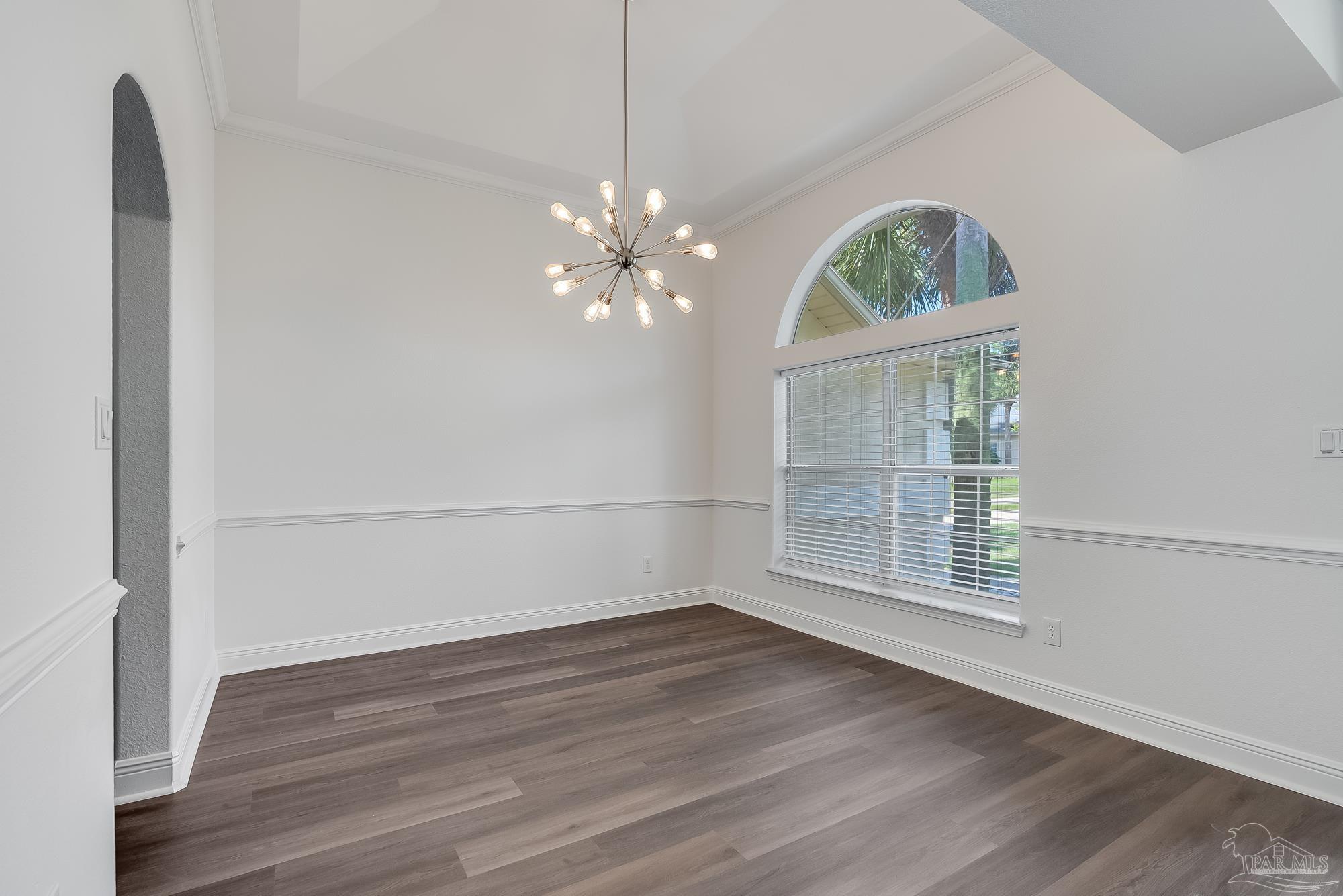 4121 Bamboo Dr