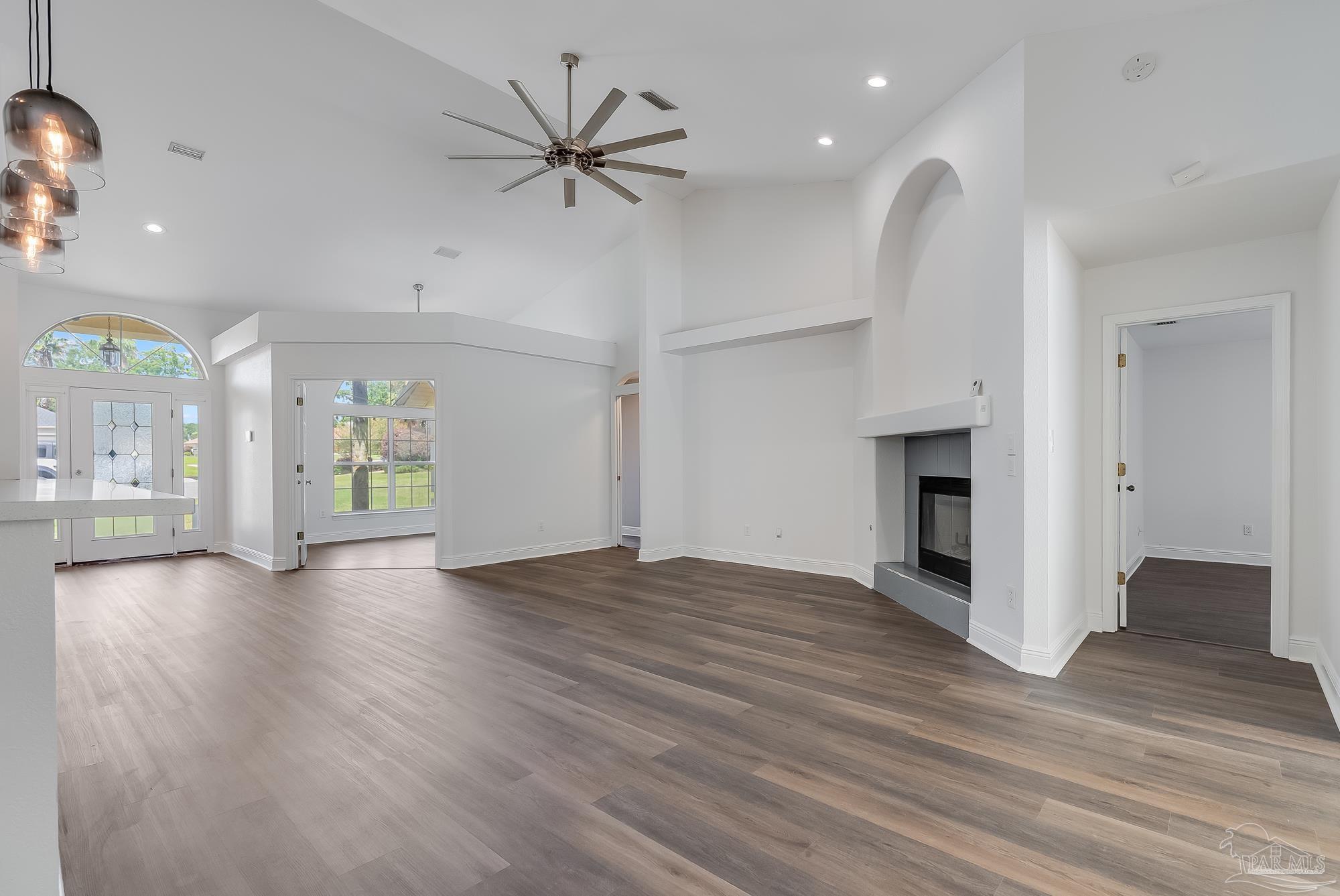 4121 Bamboo Dr