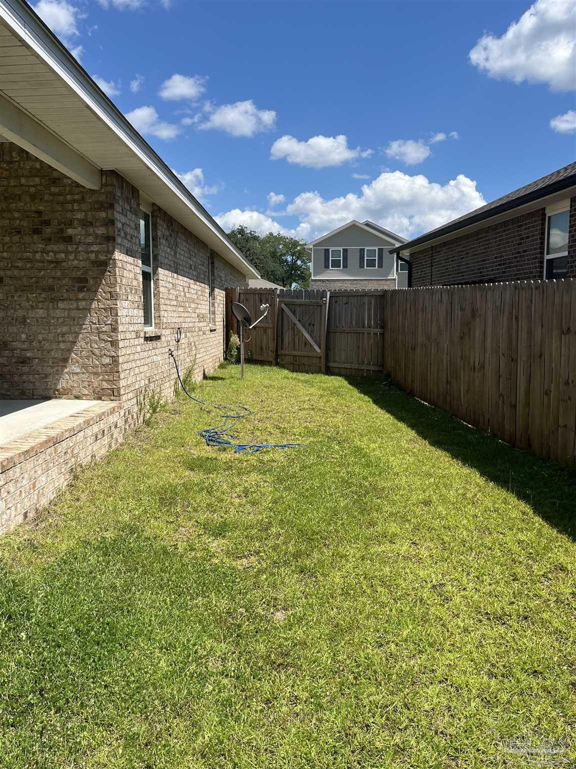 7555 Oak Lake Blvd
