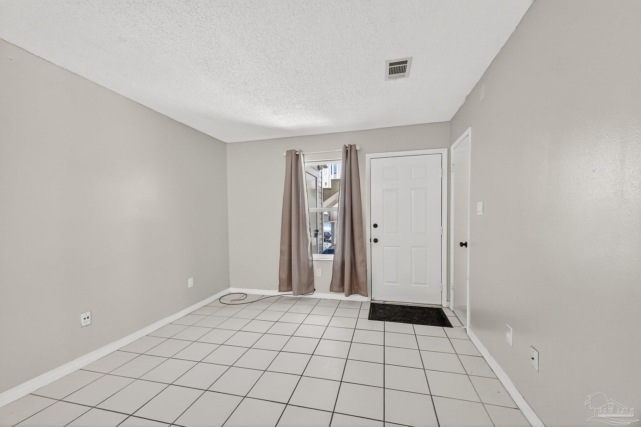 3208 Redwood Ln # 114 Unit: G-114