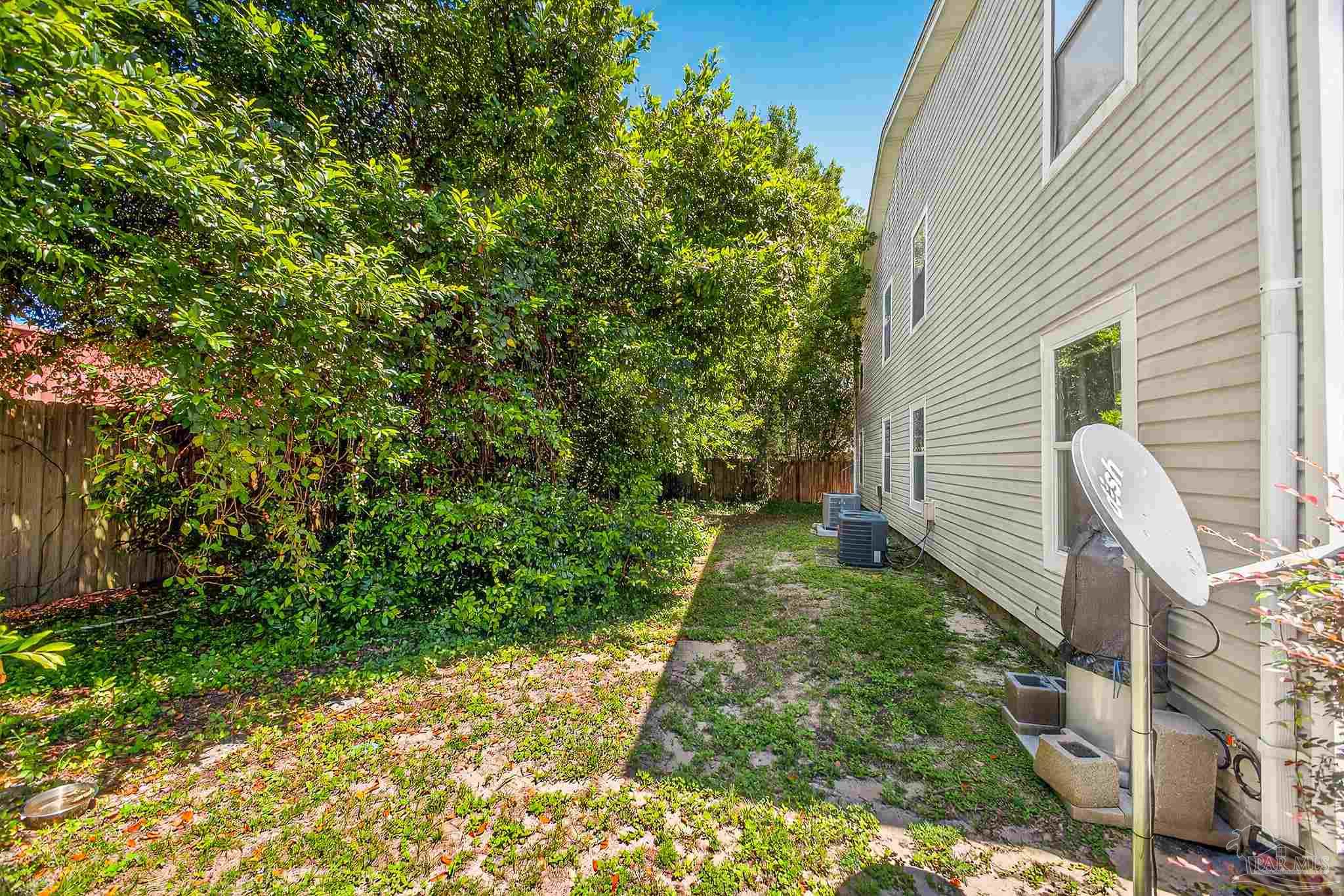 3208 Redwood Ln # 114 Unit: G-114