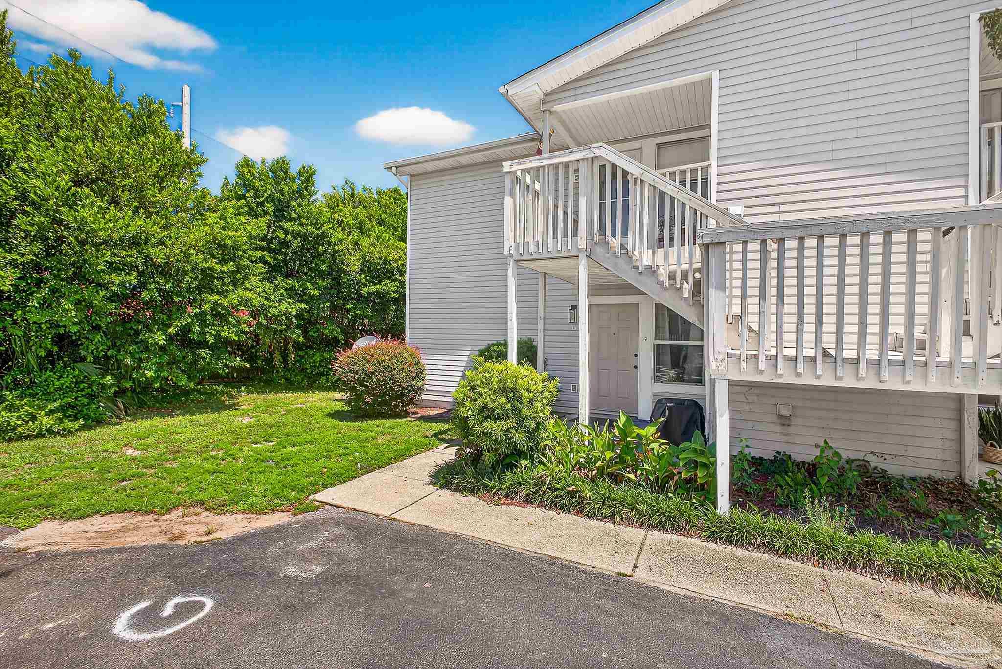 3208 Redwood Ln # 114 Unit: G-114