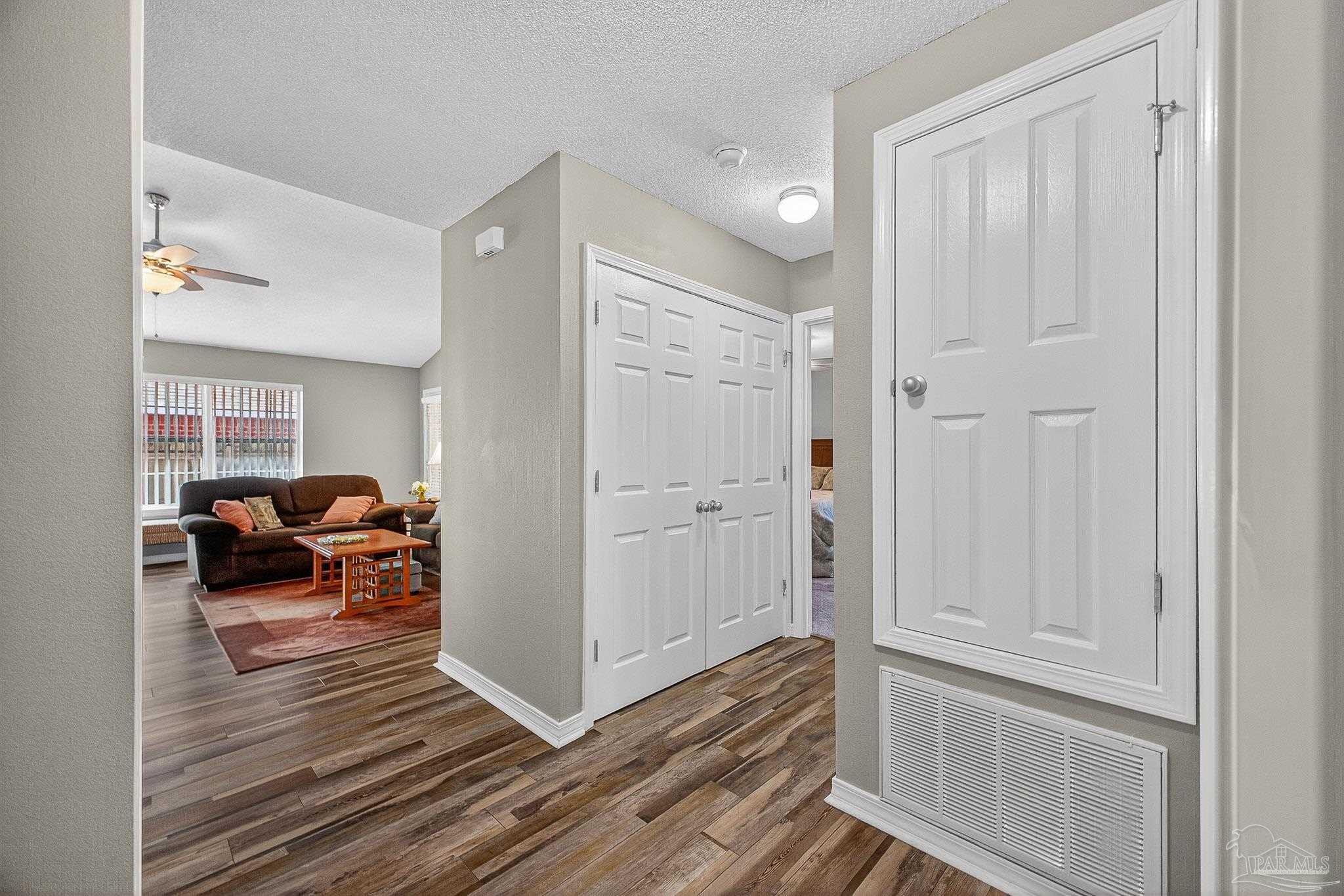 5127 Cocoa Dr