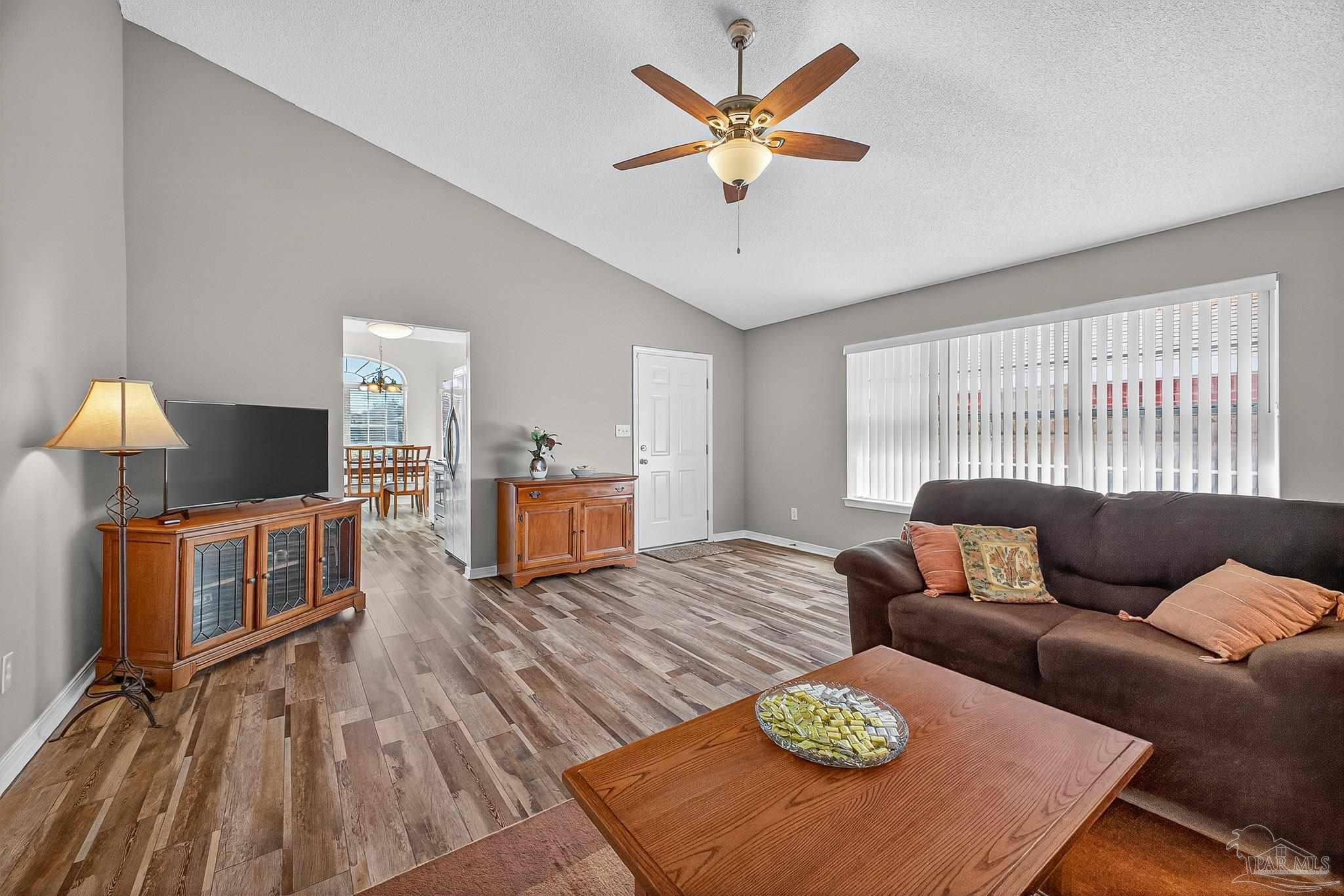 5127 Cocoa Dr