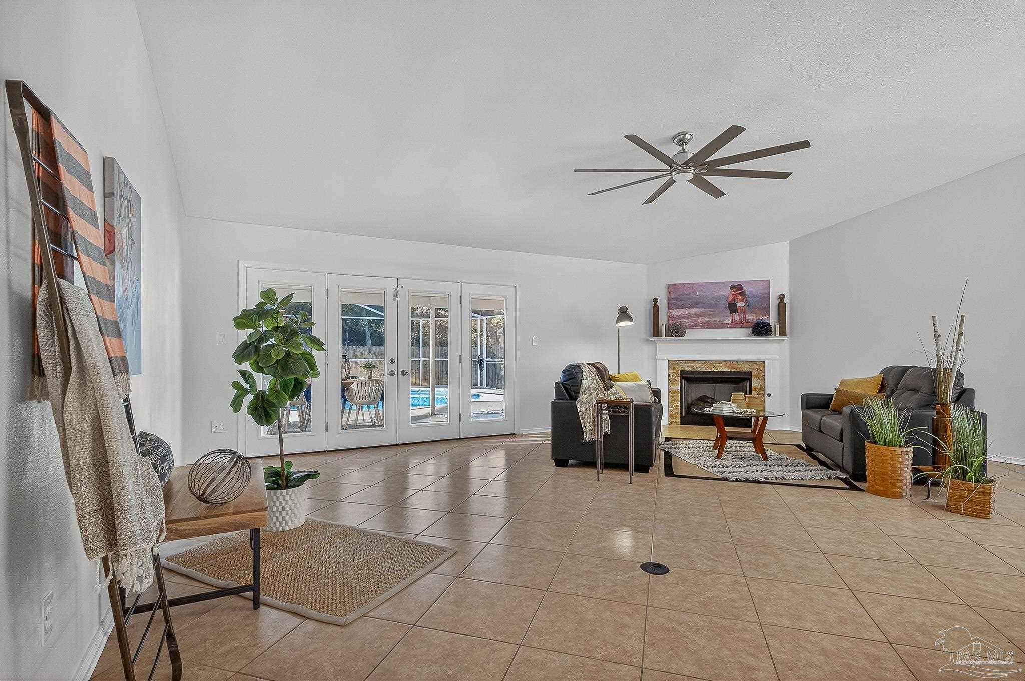 26 Bartlett Cir