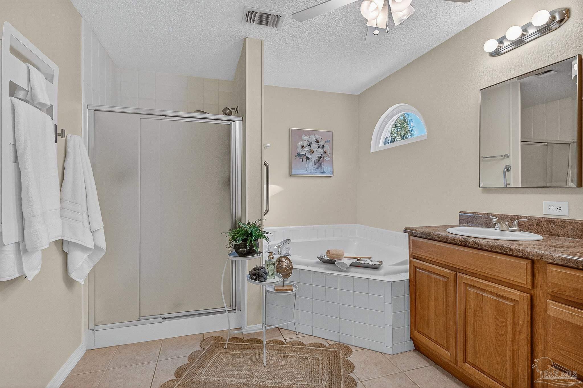 26 Bartlett Cir