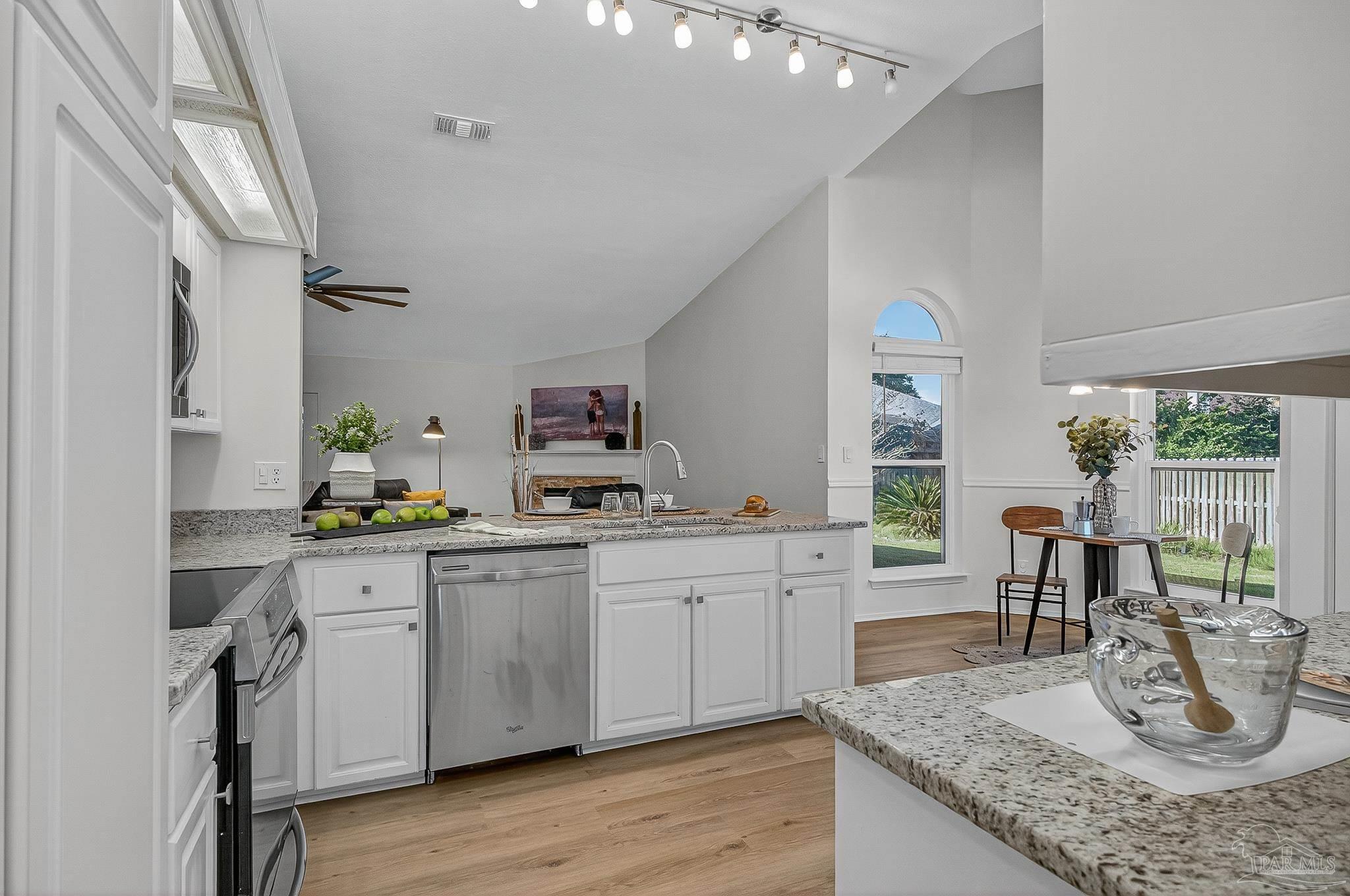 26 Bartlett Cir