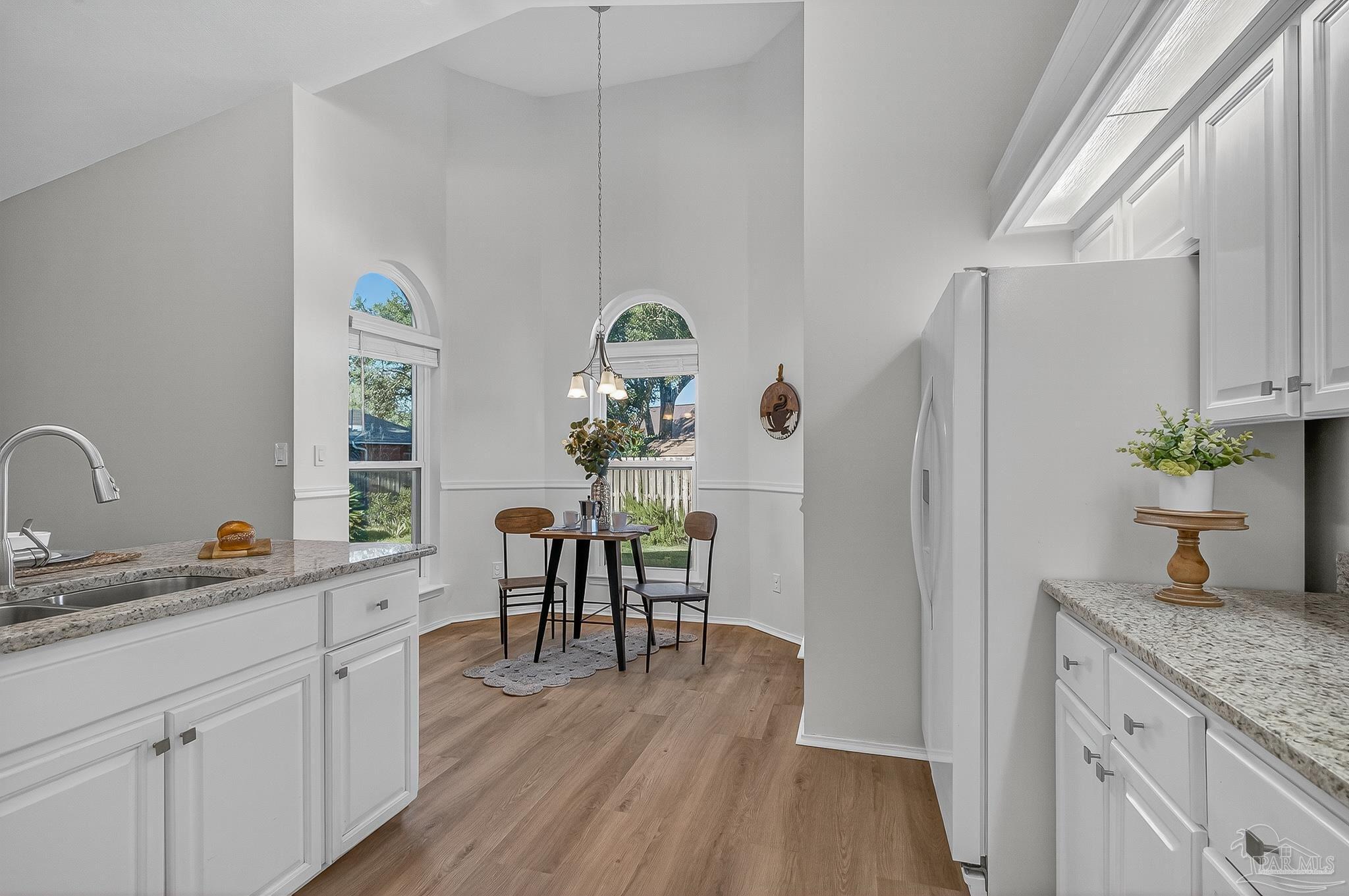 26 Bartlett Cir