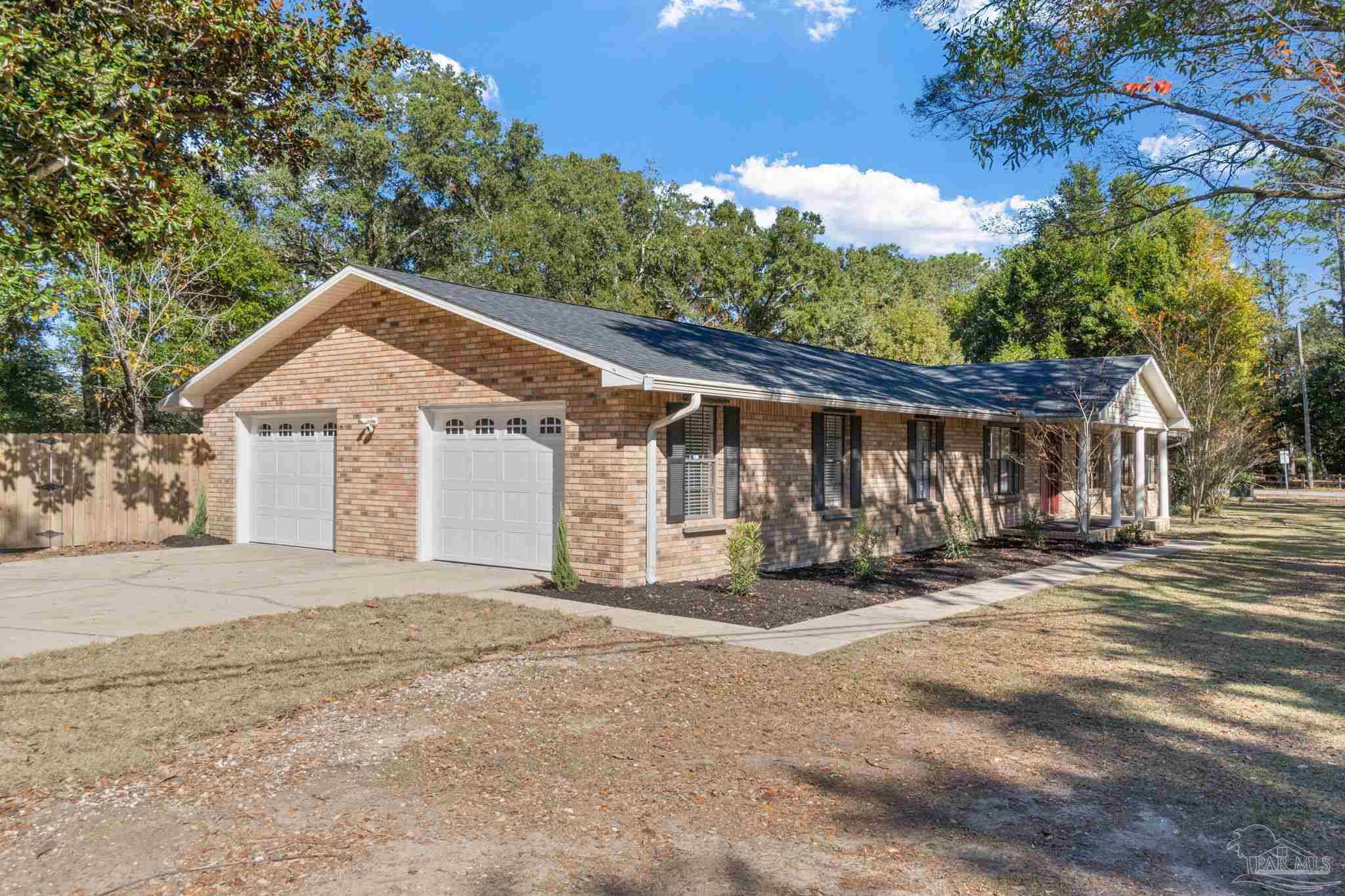 1841 Hollyhill Rd