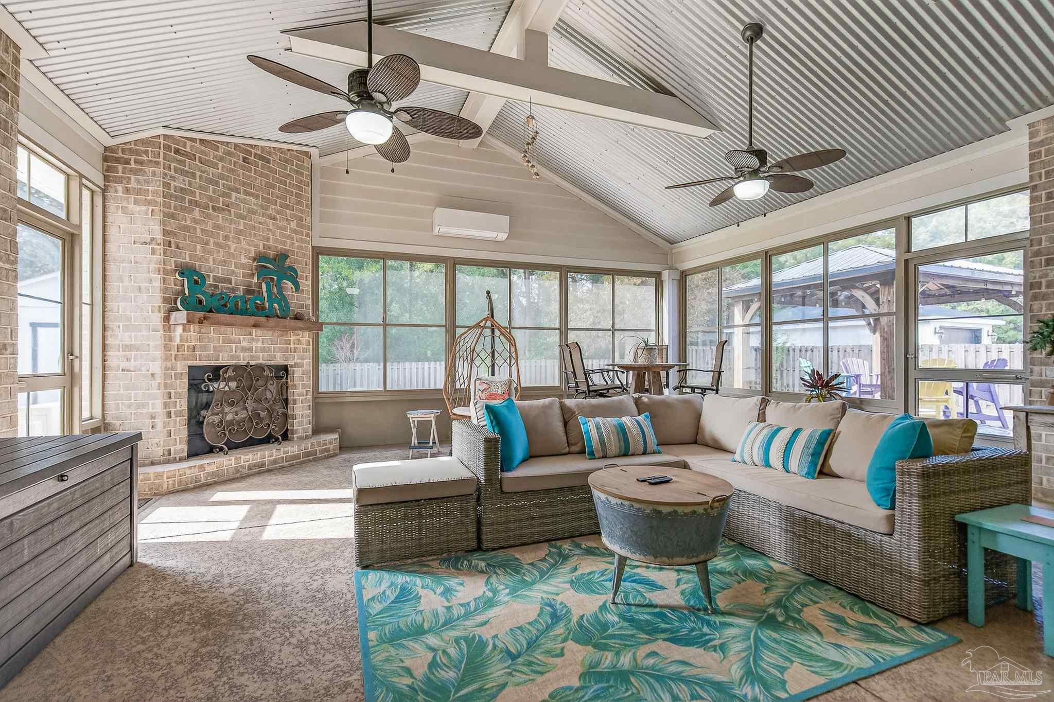 8977 Foxtail Loop