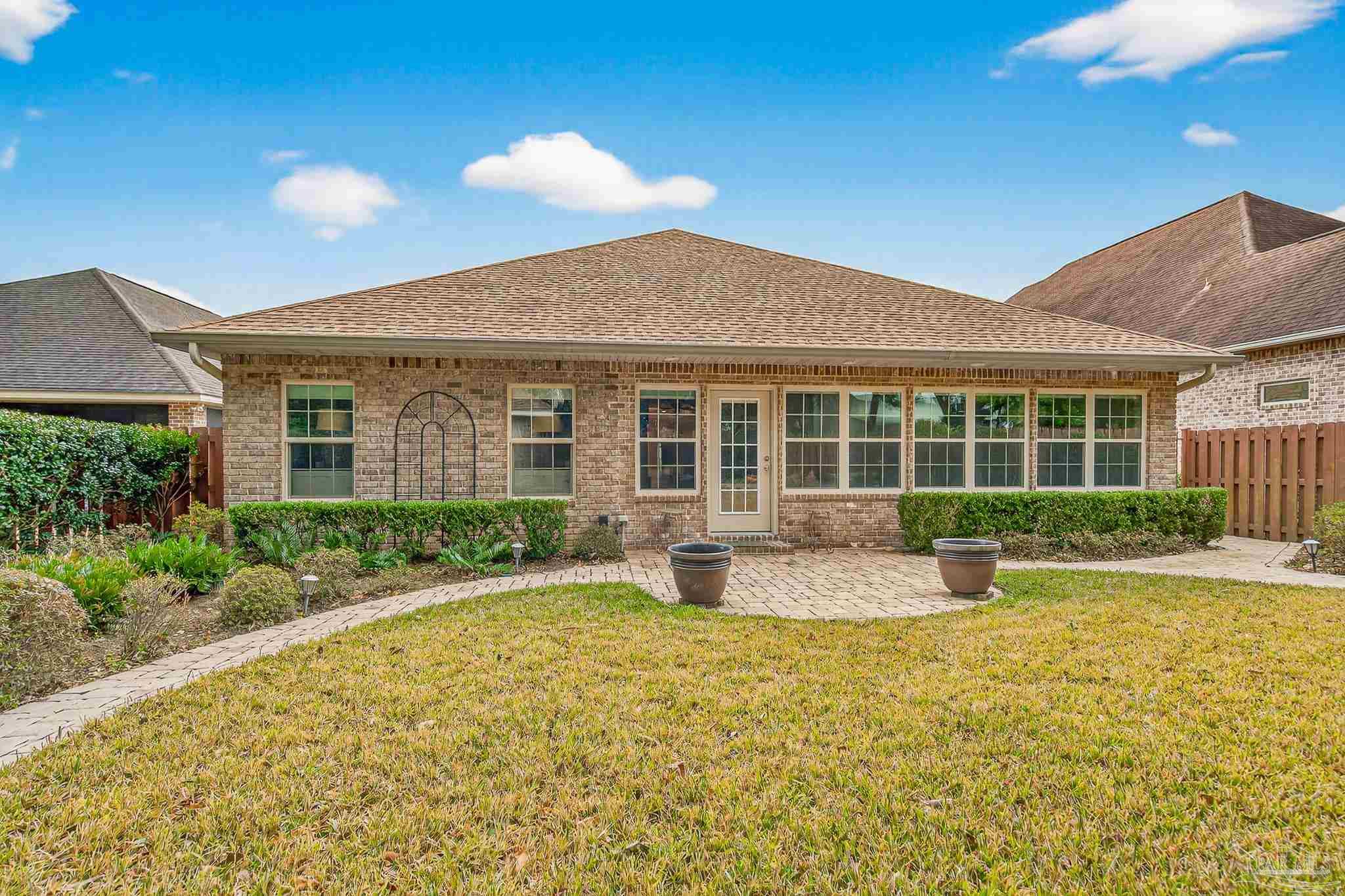 5826 Sword Fern Way