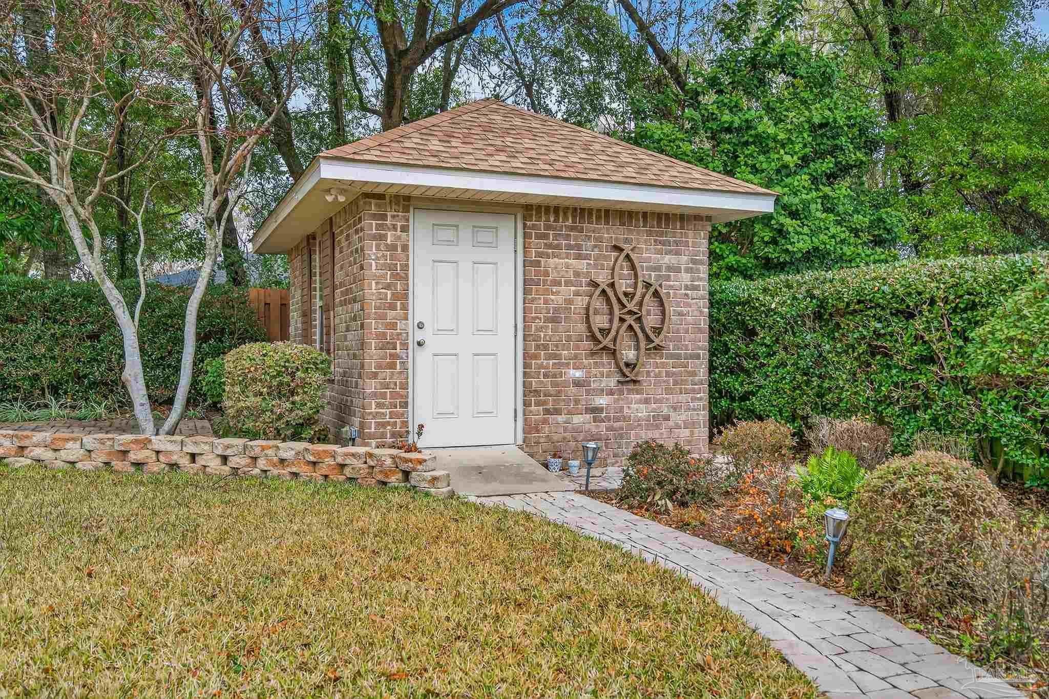 5826 Sword Fern Way