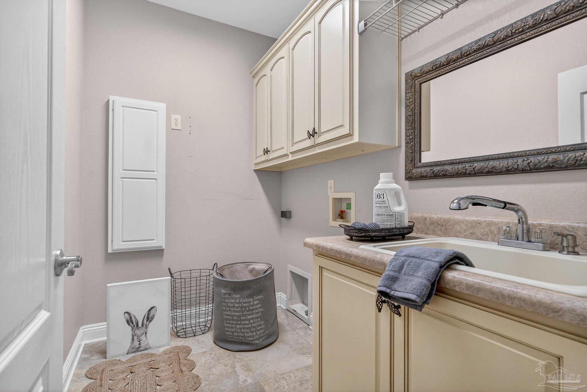 5826 Sword Fern Way