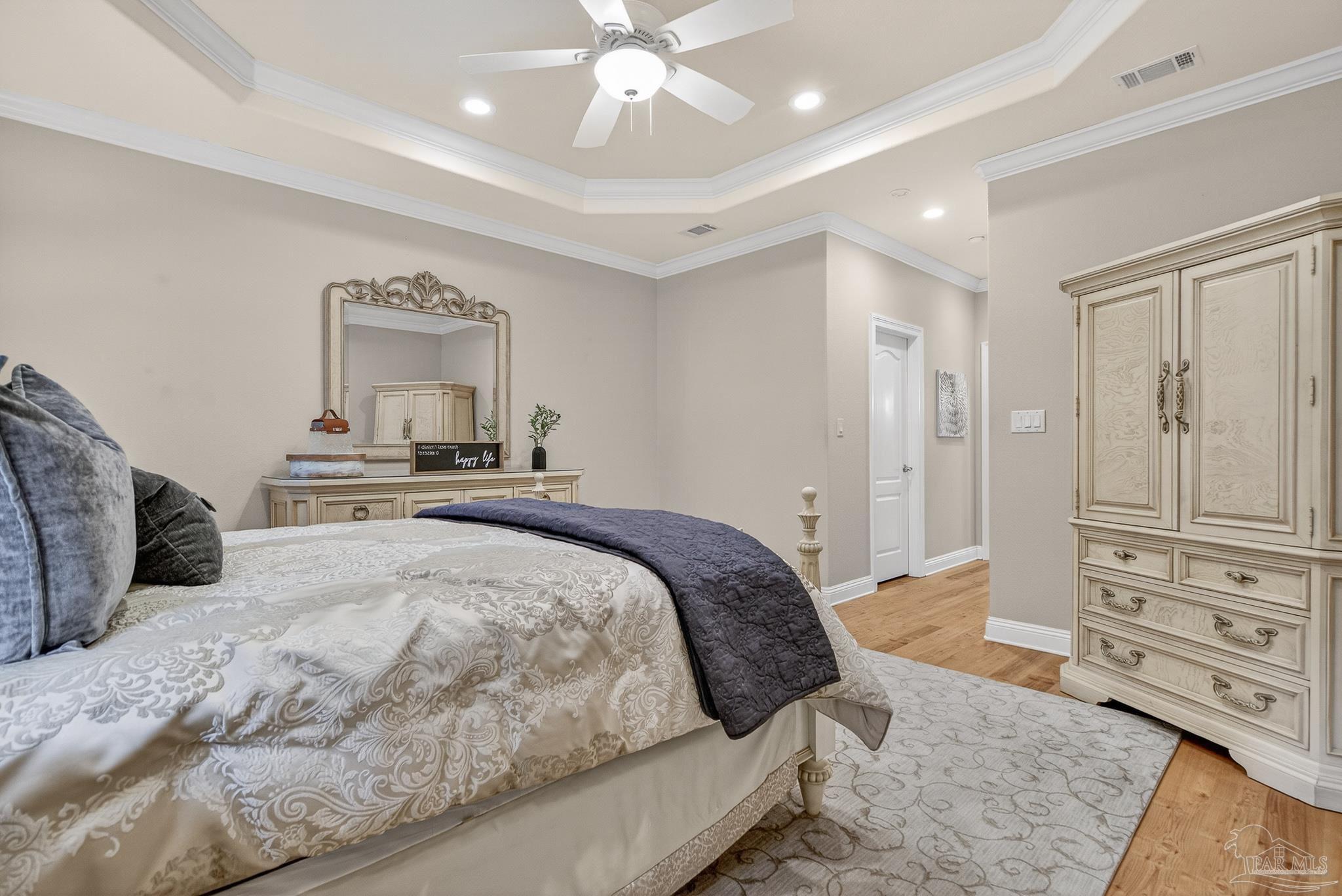 5826 Sword Fern Way