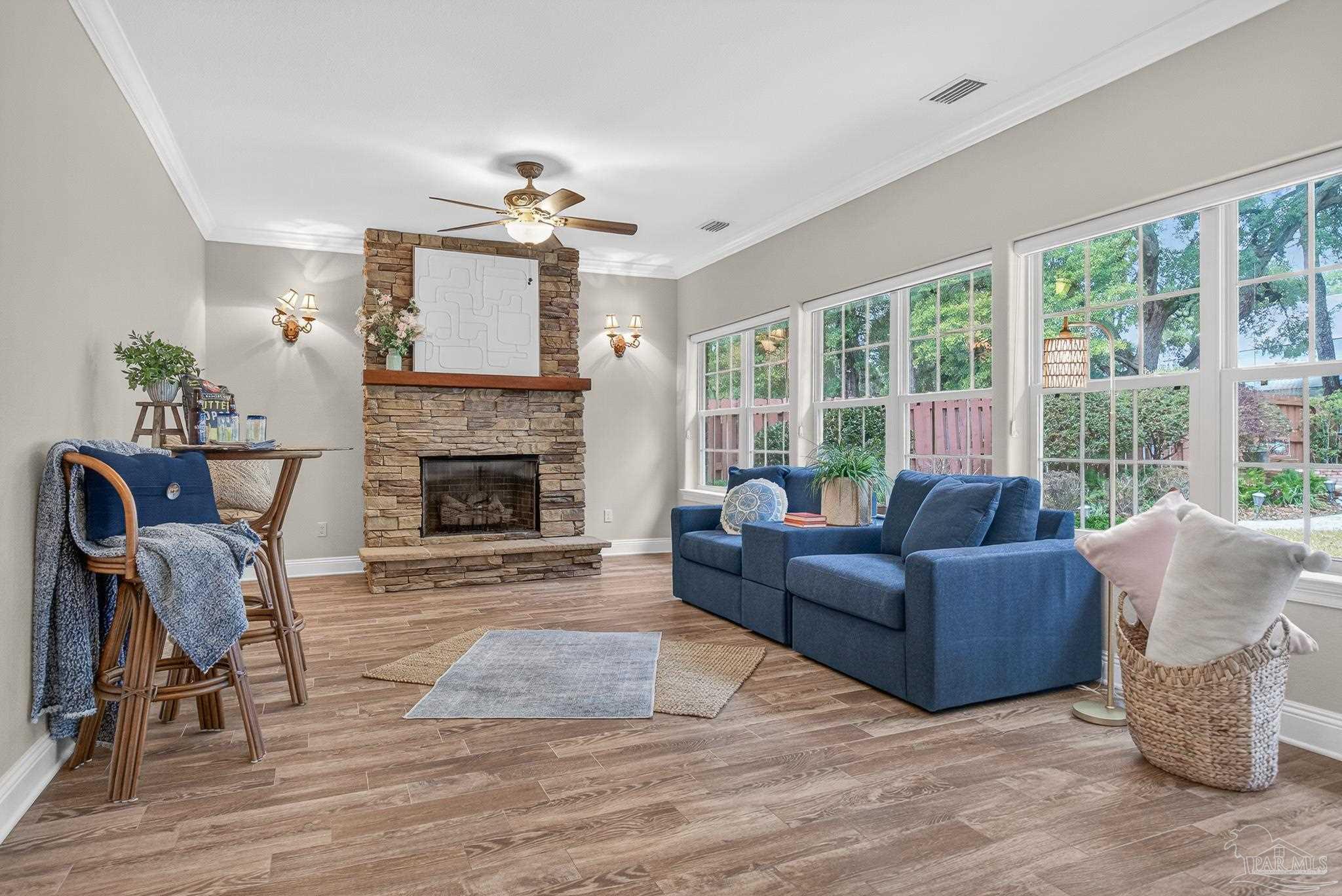 5826 Sword Fern Way
