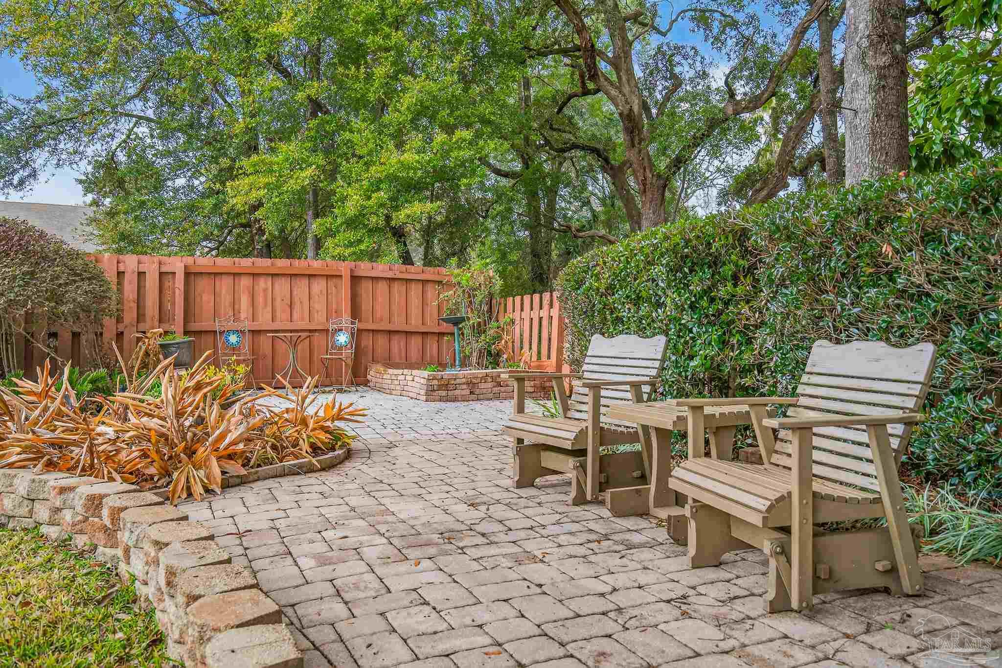 5826 Sword Fern Way