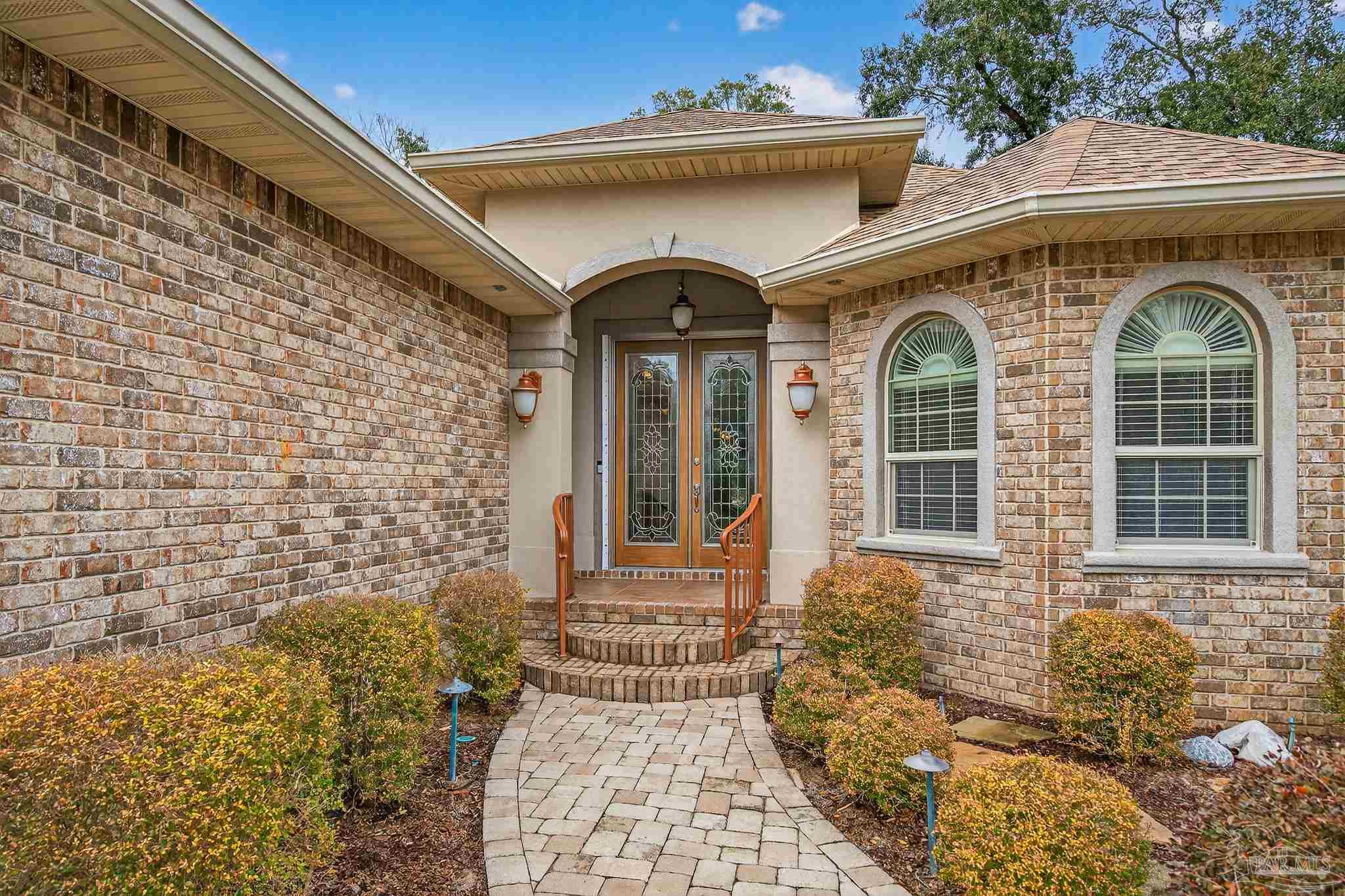 5826 Sword Fern Way