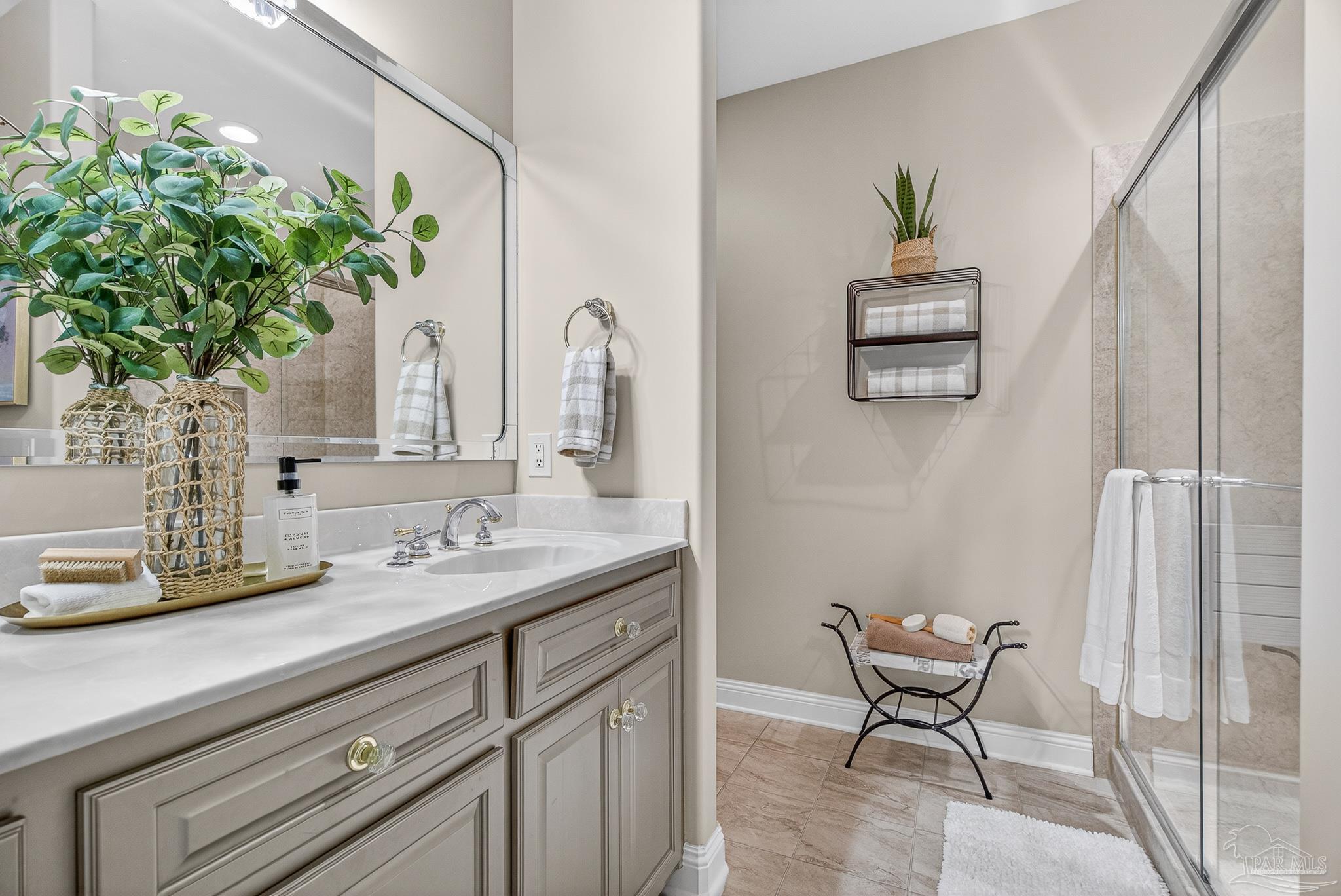 5826 Sword Fern Way