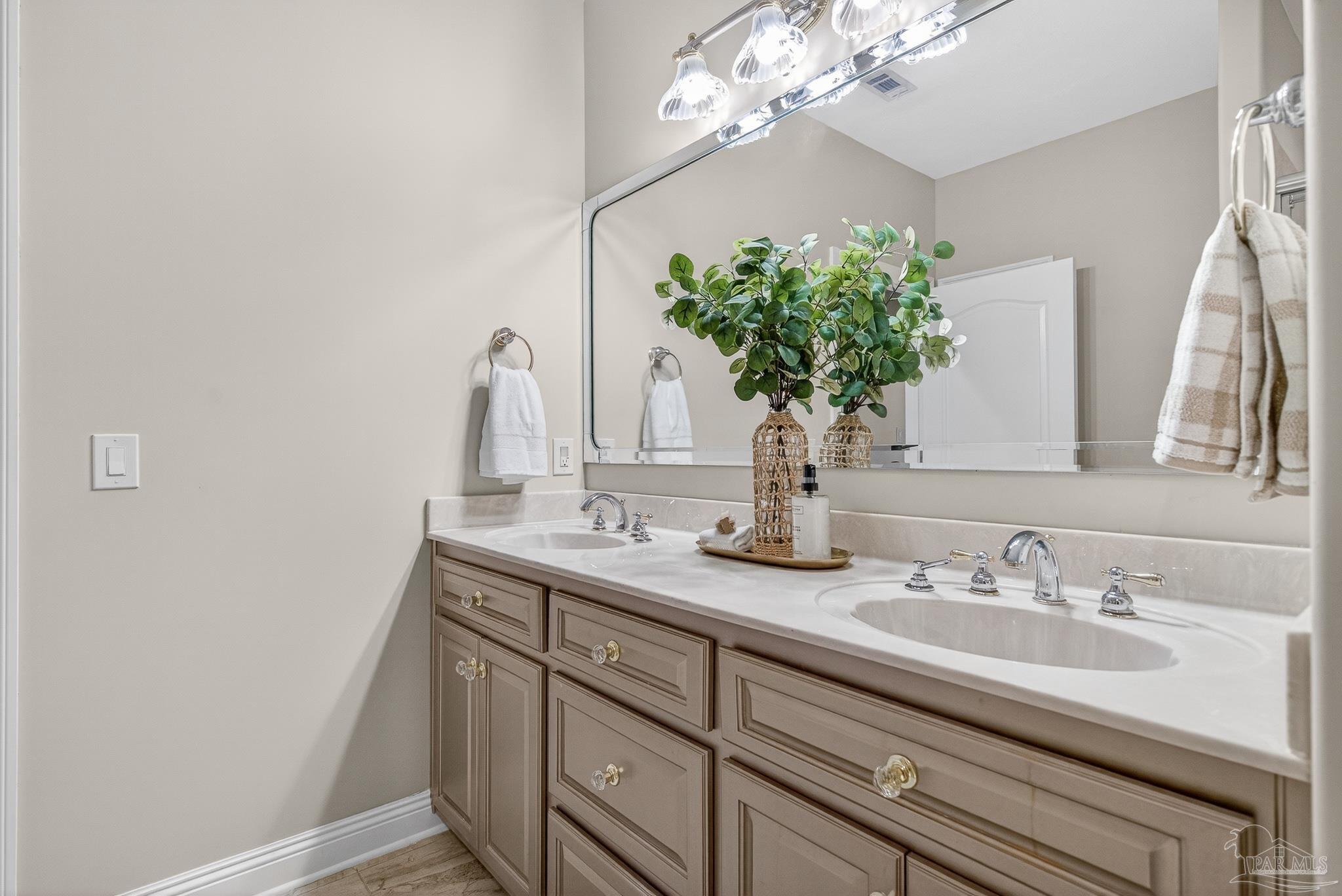 5826 Sword Fern Way