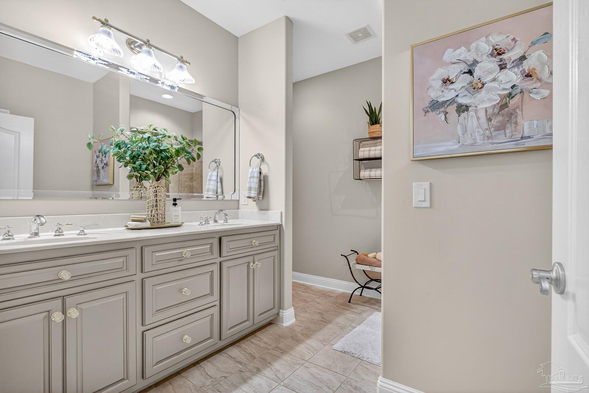 5826 Sword Fern Way