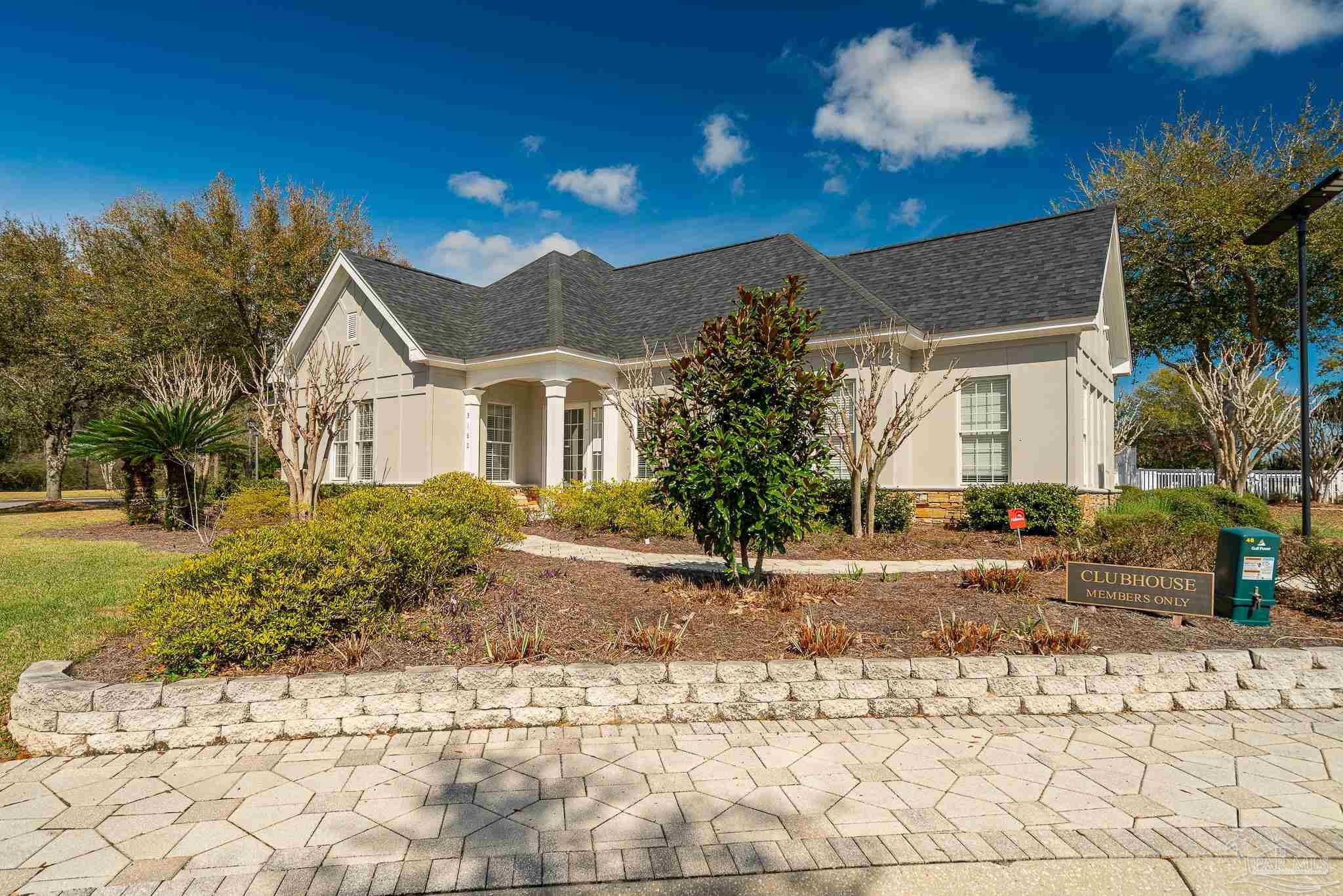 5642 Highland Lake Dr