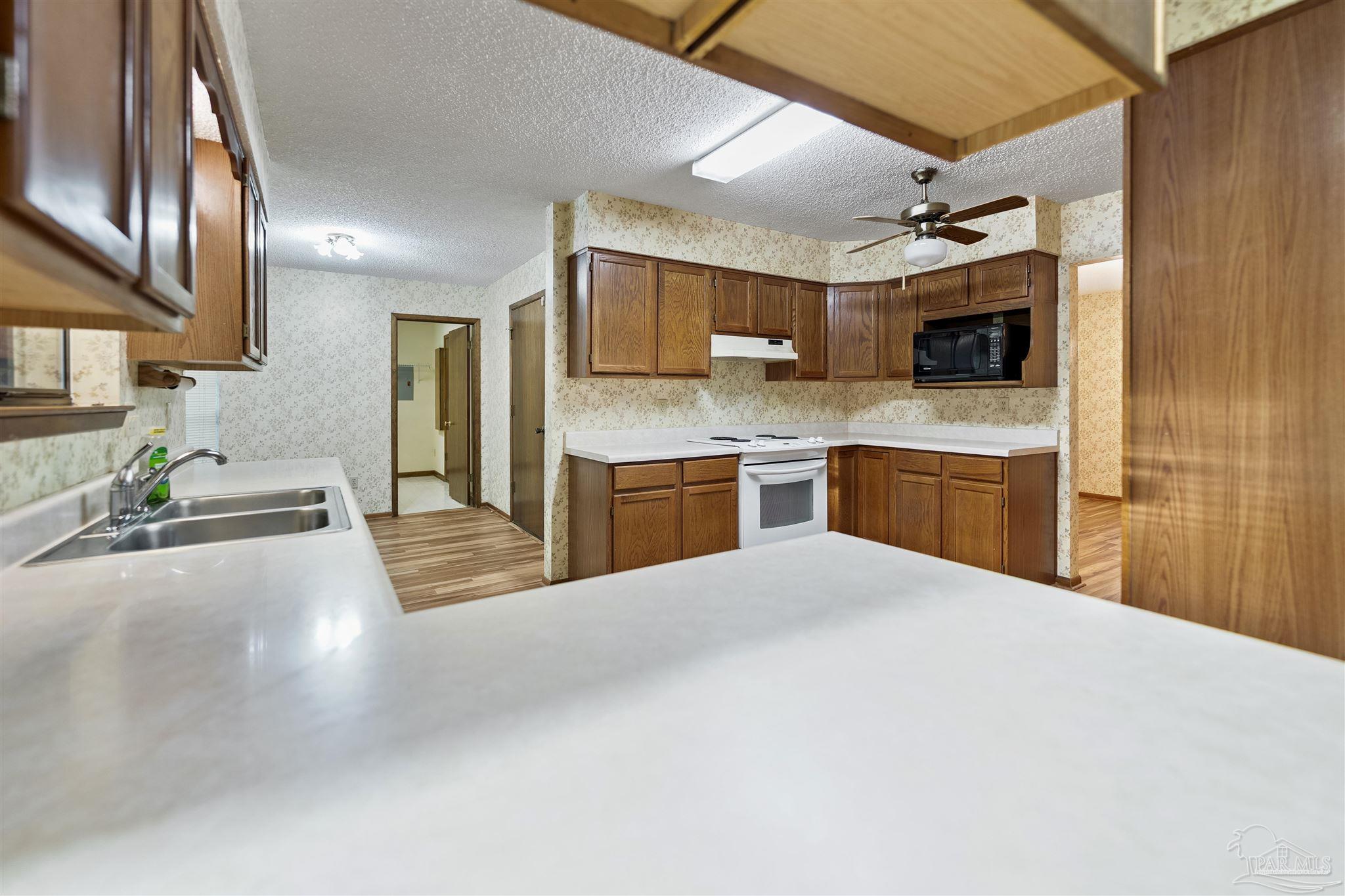 532 Ashley Rd