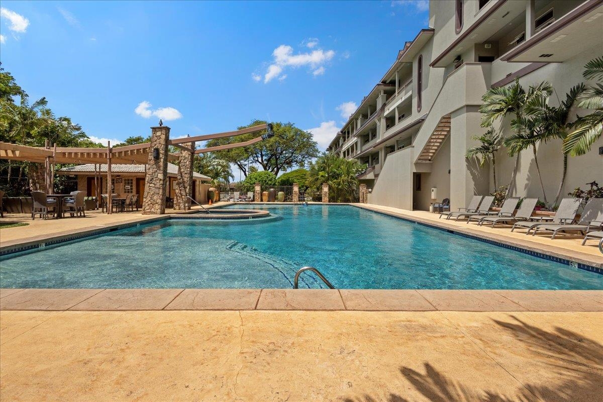 3710 LOWER HONOAPIILANI Rd Unit: F22