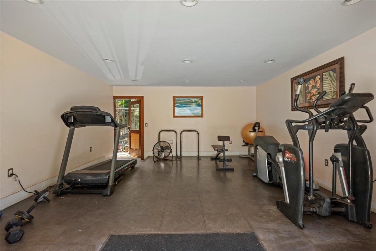 3710 LOWER HONOAPIILANI Rd Unit: F22