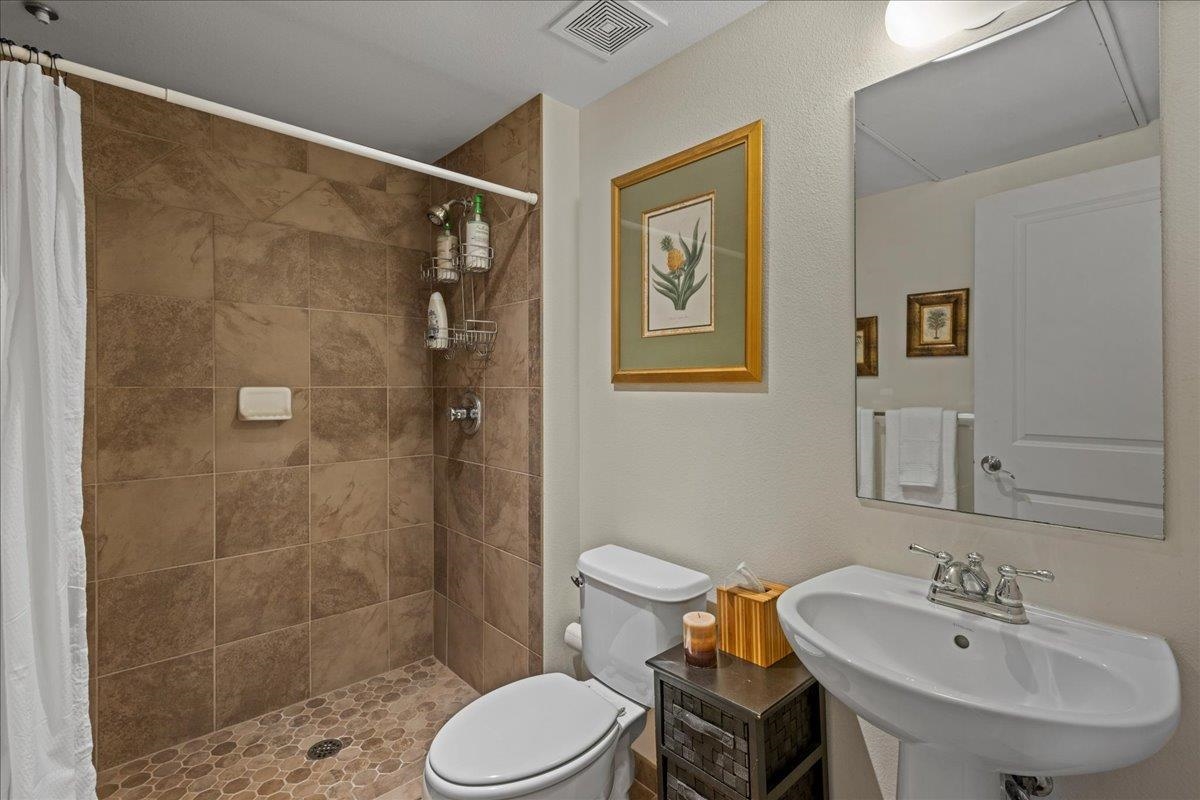 3710 LOWER HONOAPIILANI Rd Unit: F22