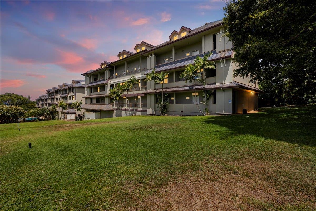 3710 LOWER HONOAPIILANI Rd Unit: F22