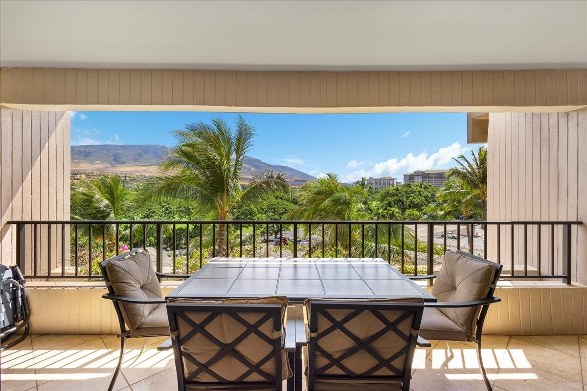 50 Nohea Kai Dr Unit: 4-605