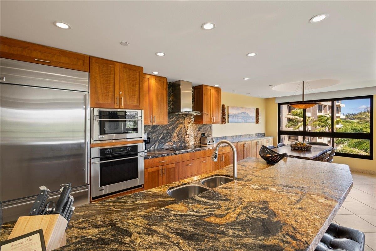 50 Nohea Kai Dr Unit: 4-605