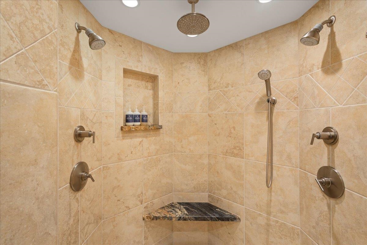 50 Nohea Kai Dr Unit: 4-605