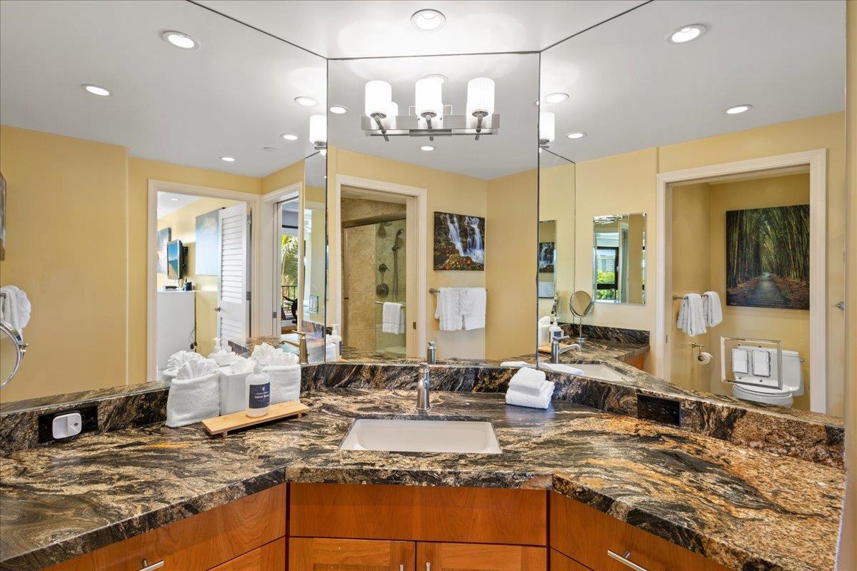 50 Nohea Kai Dr Unit: 4-605