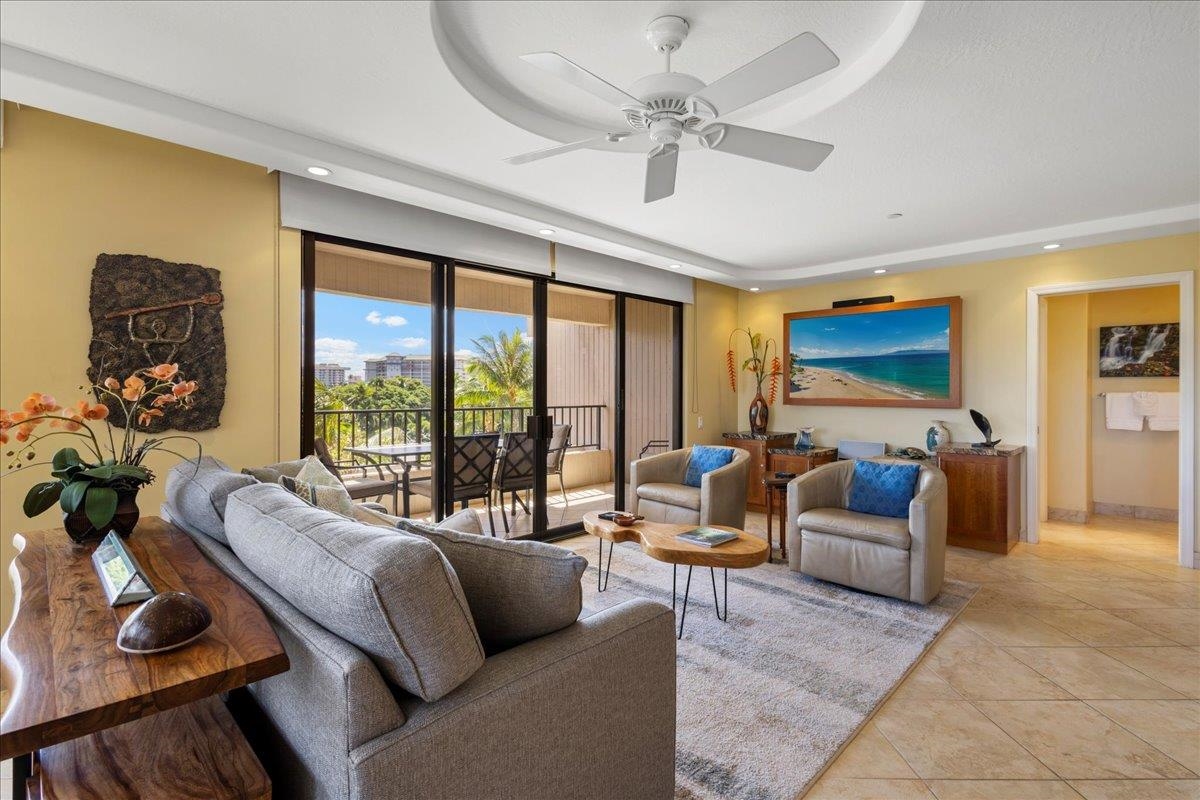 50 Nohea Kai Dr Unit: 4-605
