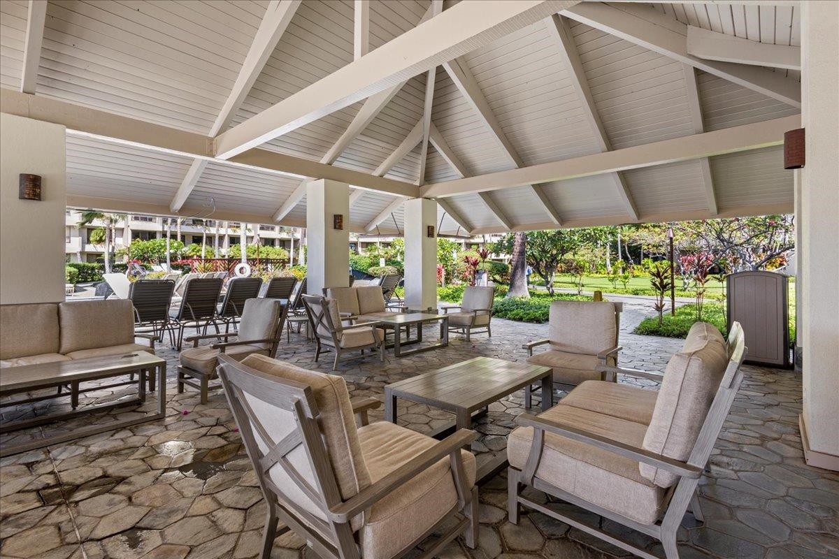 50 Nohea Kai Dr Unit: 4-605