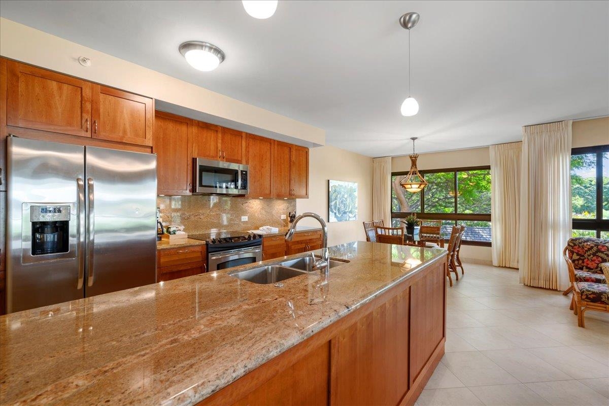 50 Nohea Kai Dr Unit: 2-305