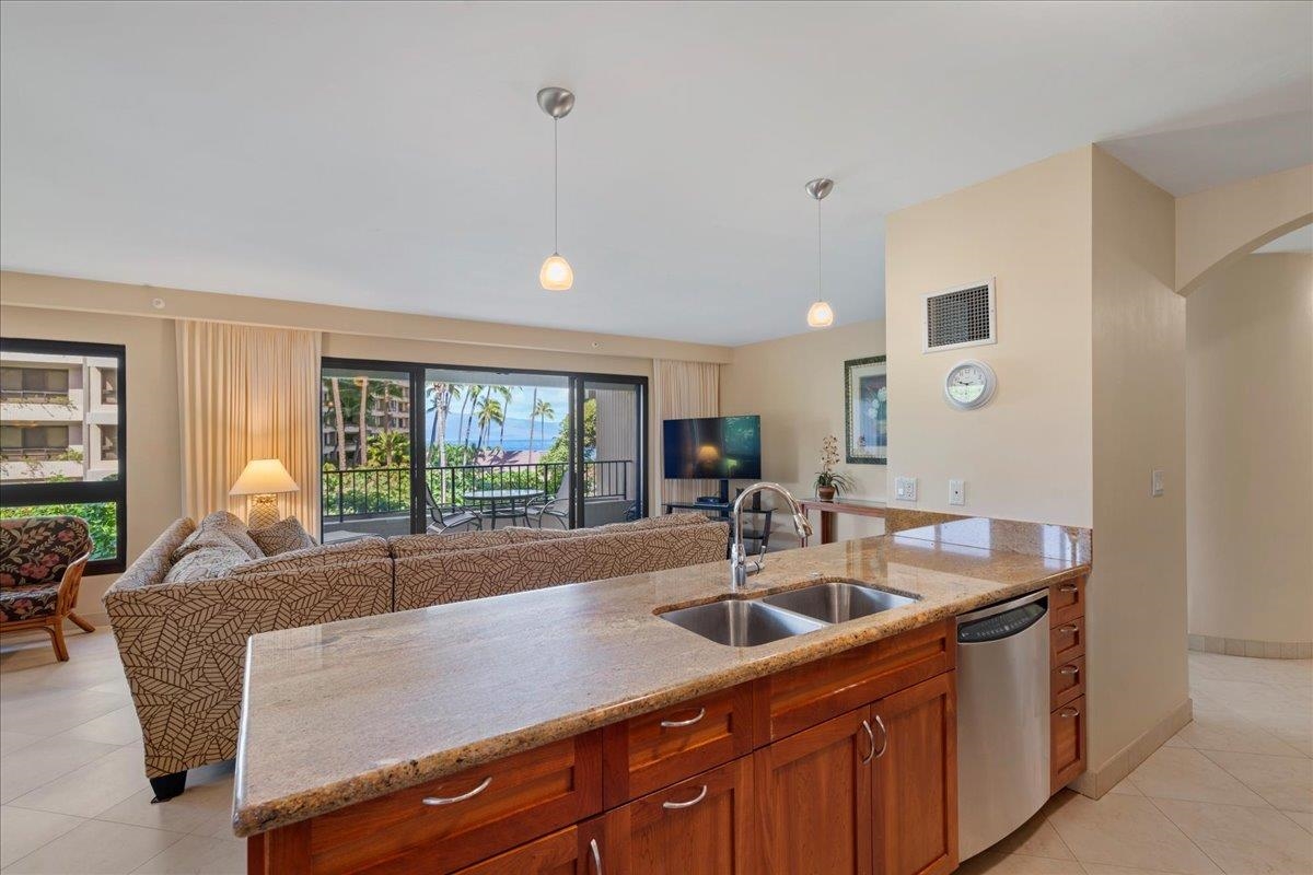 50 Nohea Kai Dr Unit: 2-305