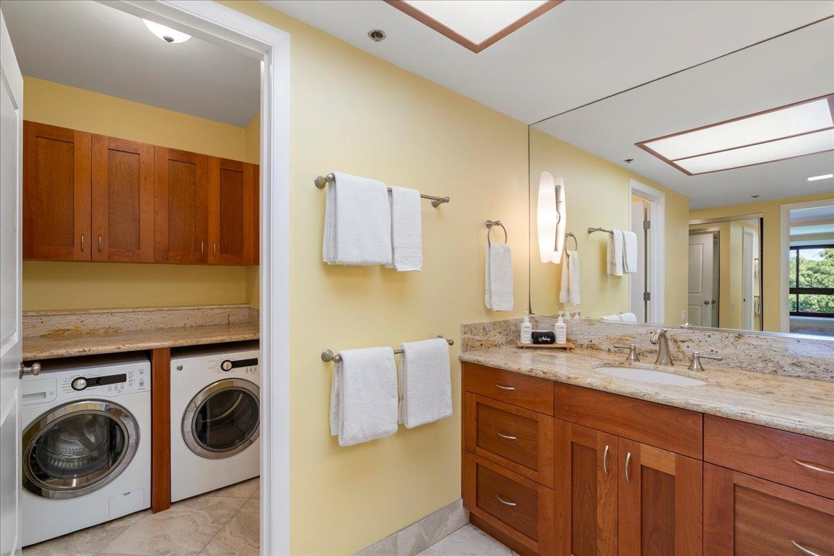 50 Nohea Kai Dr Unit: 2-401