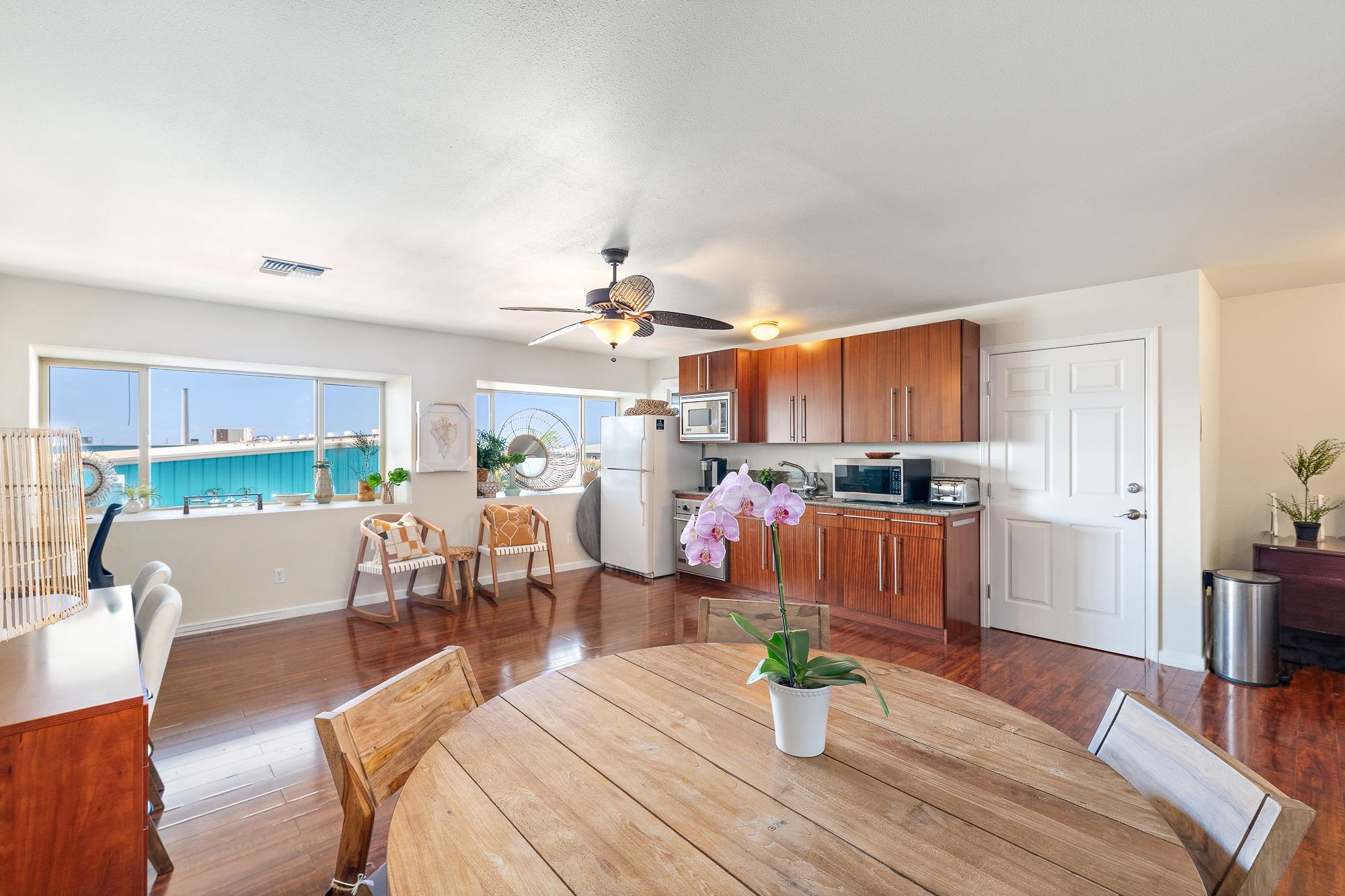 151 Kupuohi St Unit: H1