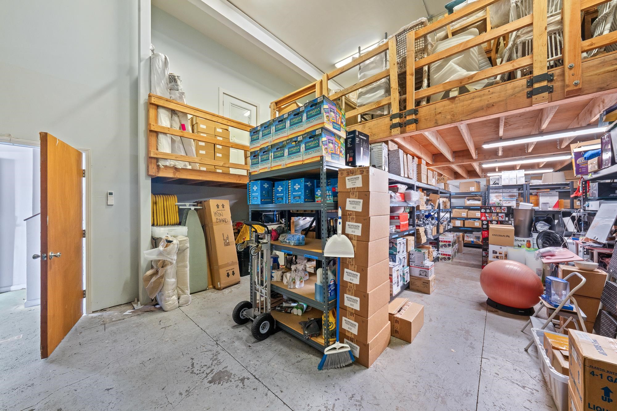 151 Kupuohi St Unit: H1